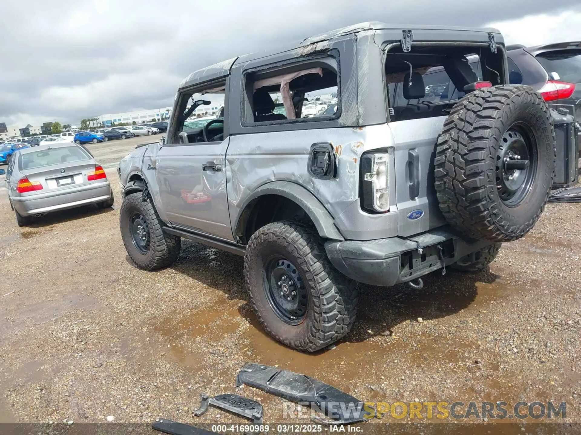 3 fotografías del automóvil dañado 1FMDE5AH9PLA86756 FORD BRONCO 2023