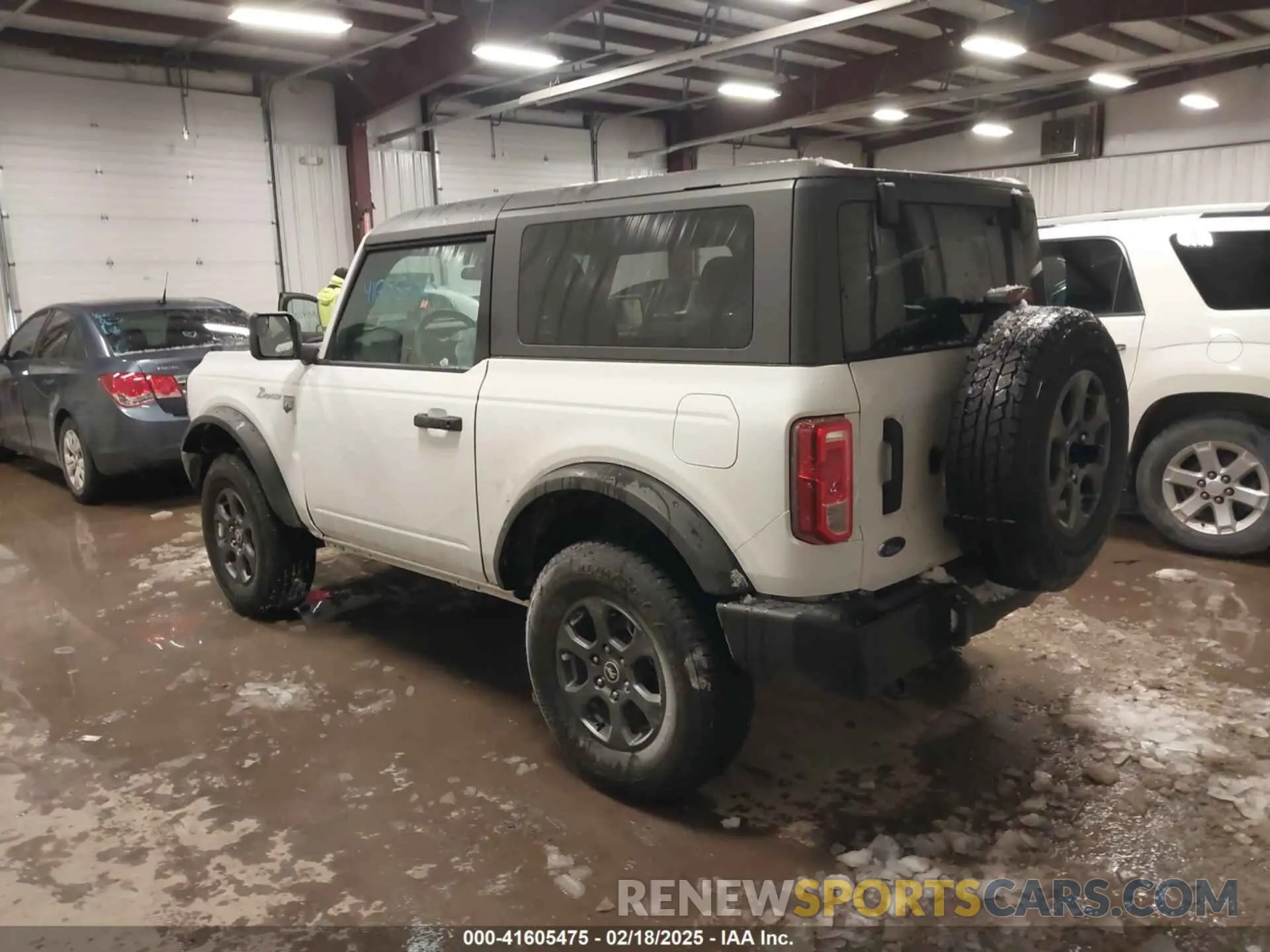 3 fotografías del automóvil dañado 1FMDE5AHXPLB20297 FORD BRONCO 2023
