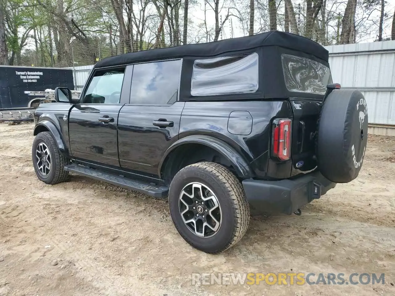 2 fotografías del automóvil dañado 1FMDE5BH0PLB30495 FORD BRONCO 2023