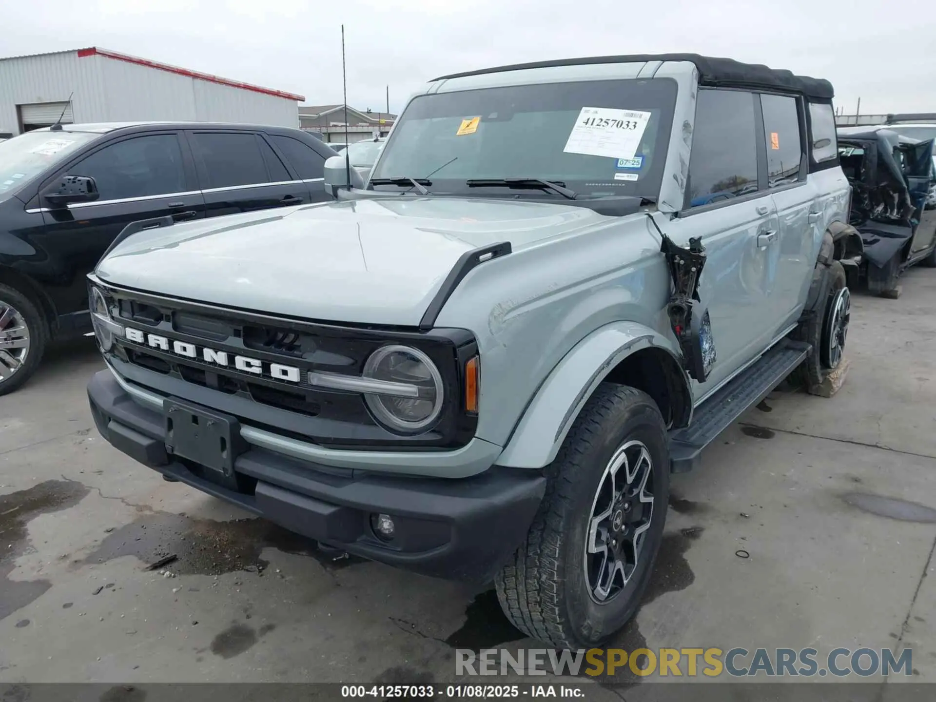 2 fotografías del automóvil dañado 1FMDE5BH1PLB06304 FORD BRONCO 2023