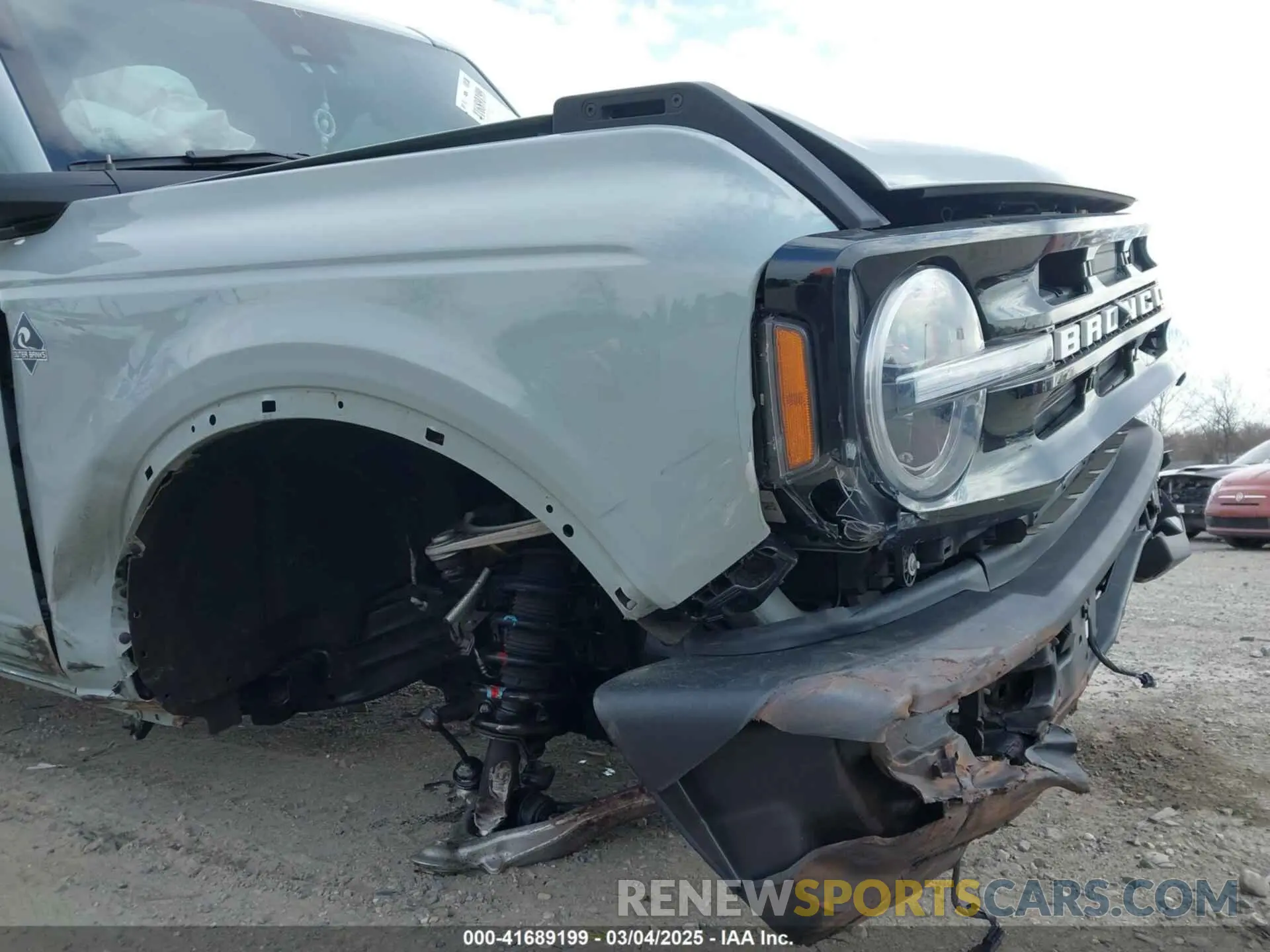 17 fotografías del automóvil dañado 1FMDE5BH1PLB96263 FORD BRONCO 2023