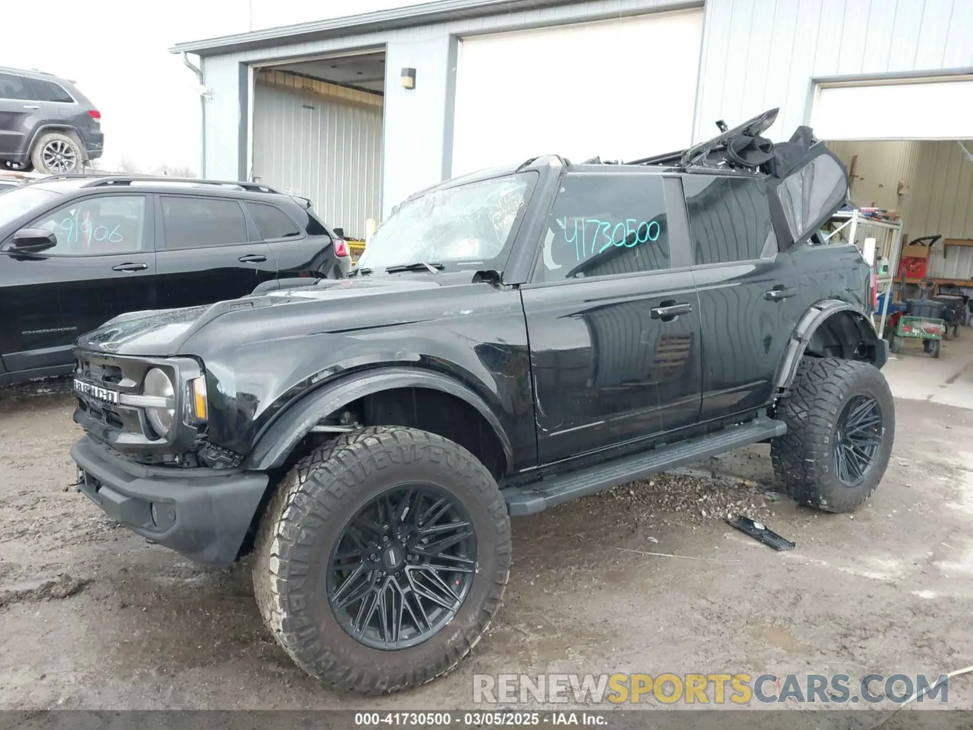 2 fotografías del automóvil dañado 1FMDE5BH3PLA99520 FORD BRONCO 2023