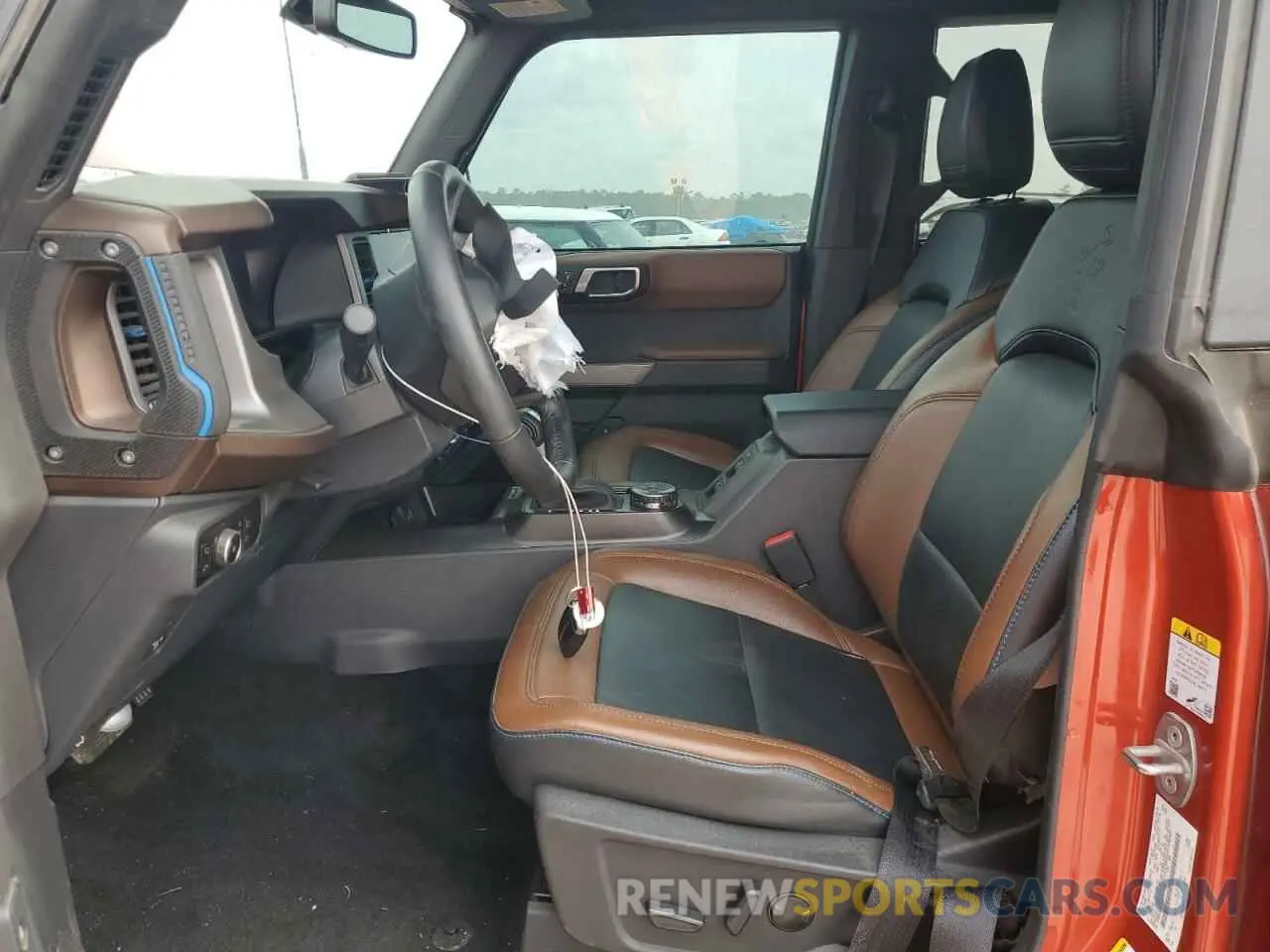 7 fotografías del automóvil dañado 1FMDE5BH6PLB57099 FORD BRONCO 2023