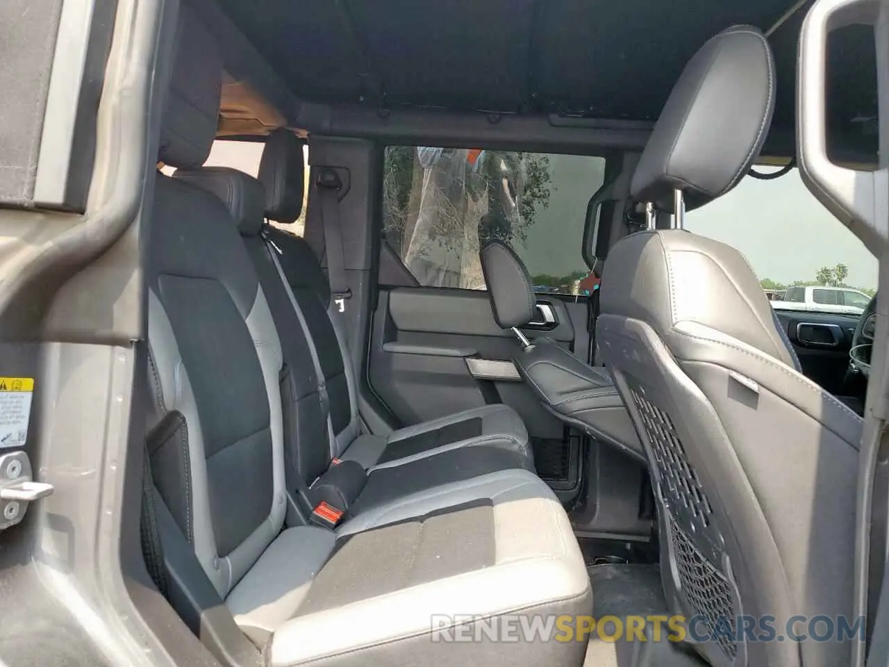 11 fotografías del automóvil dañado 1FMDE5BH7PLA83045 FORD BRONCO 2023