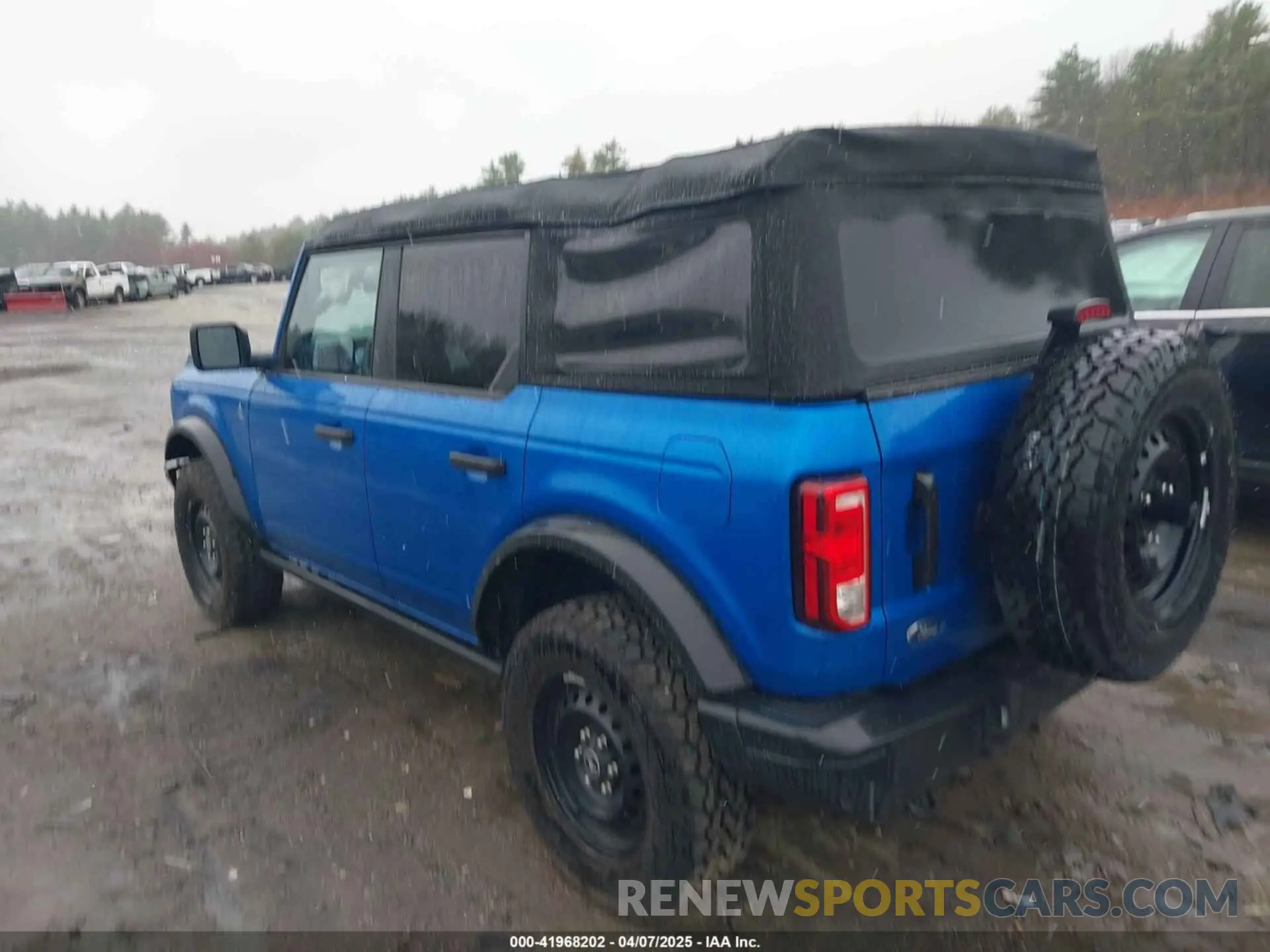 3 fotografías del automóvil dañado 1FMDE5BH8PLB71229 FORD BRONCO 2023