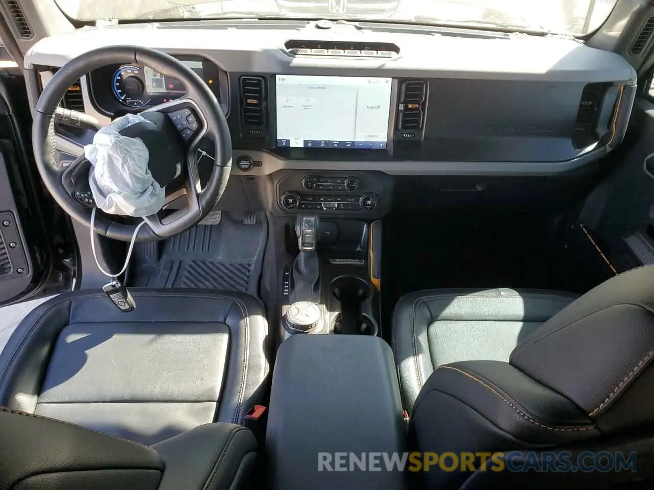 8 fotografías del automóvil dañado 1FMDE5CP6PLB31740 FORD BRONCO 2023