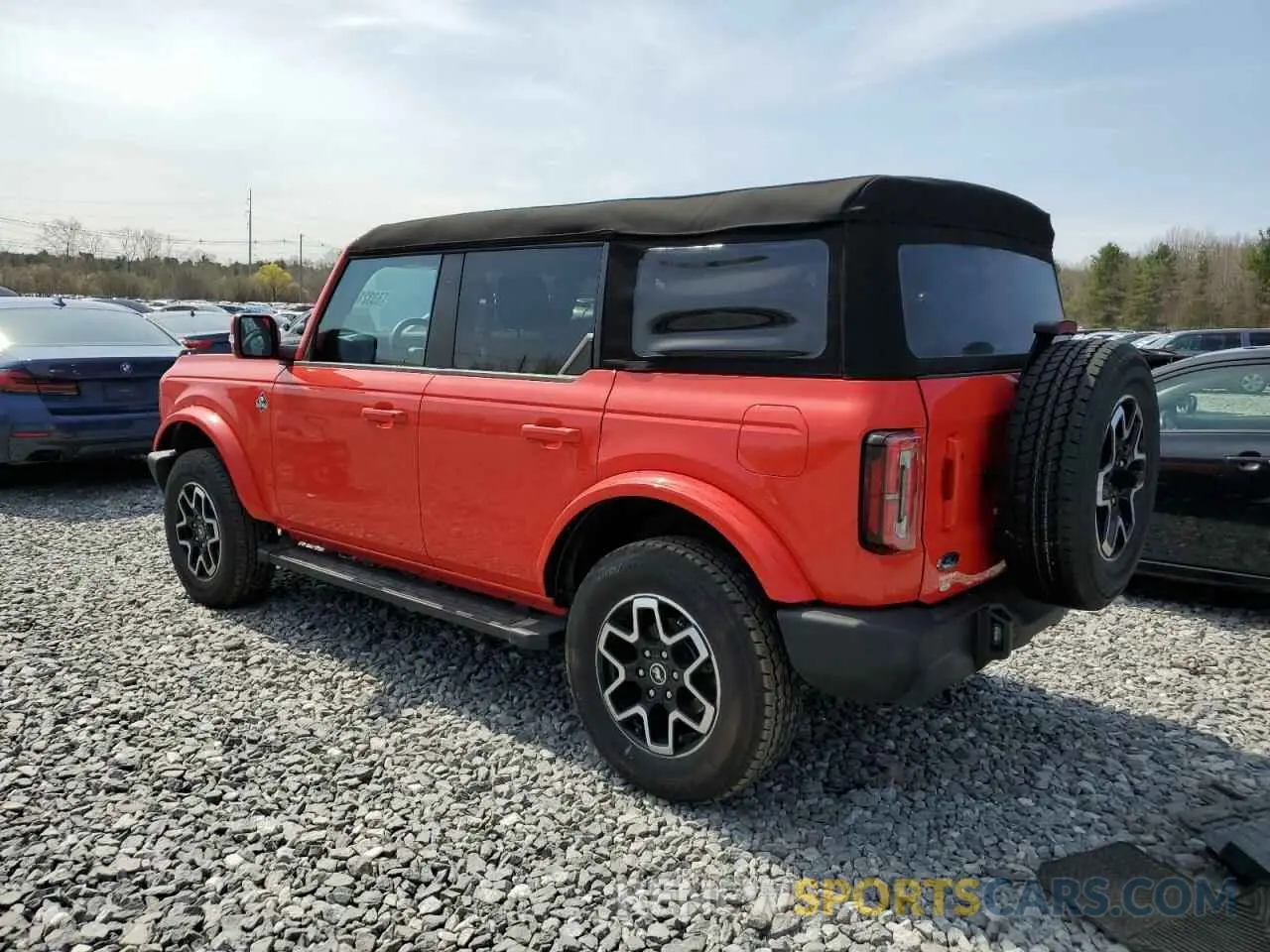 2 fotografías del automóvil dañado 1FMDE5DH0PLB63705 FORD BRONCO 2023