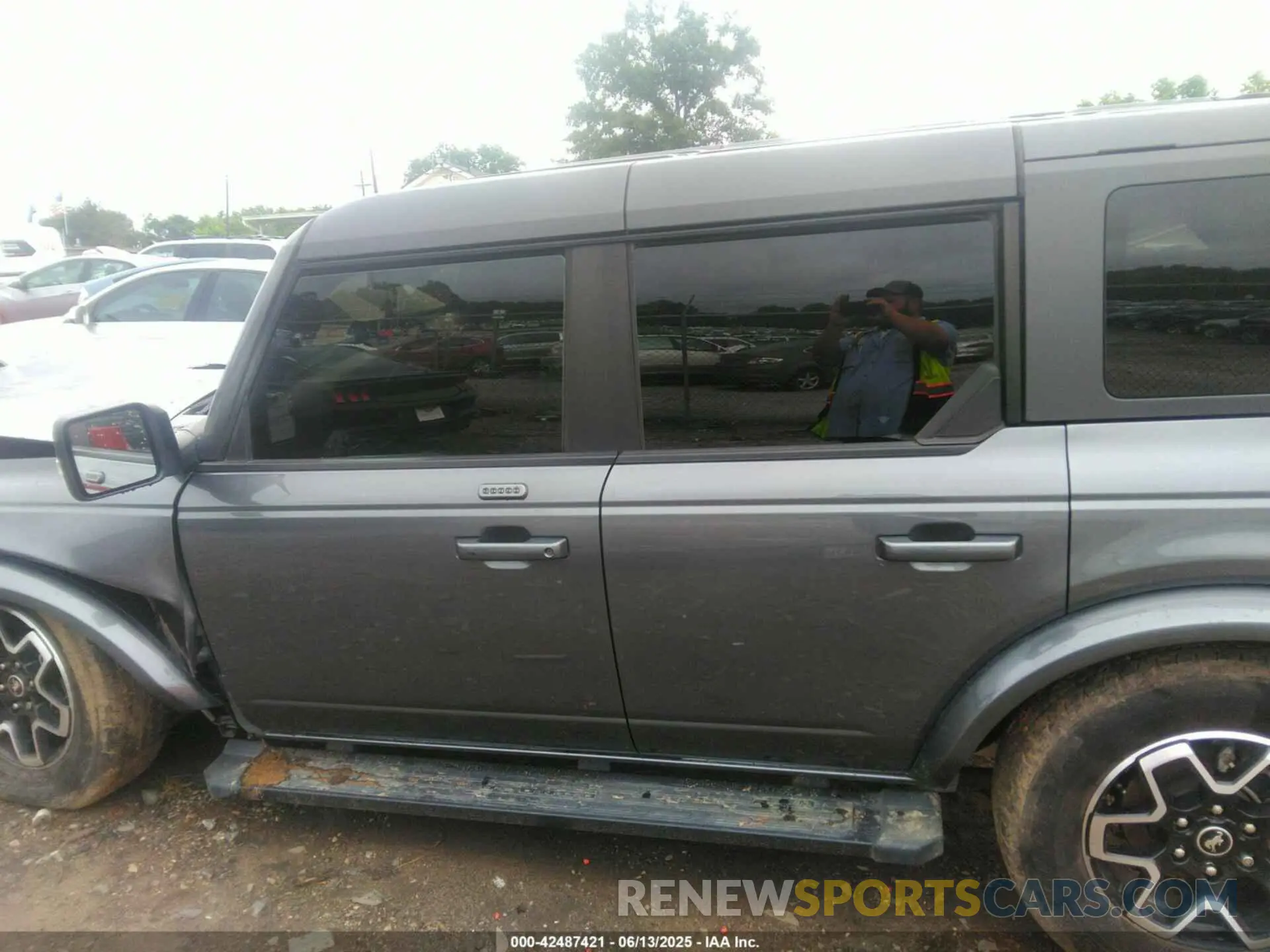 14 fotografías del automóvil dañado 1FMEE5BP0PLB18858 FORD BRONCO 2023