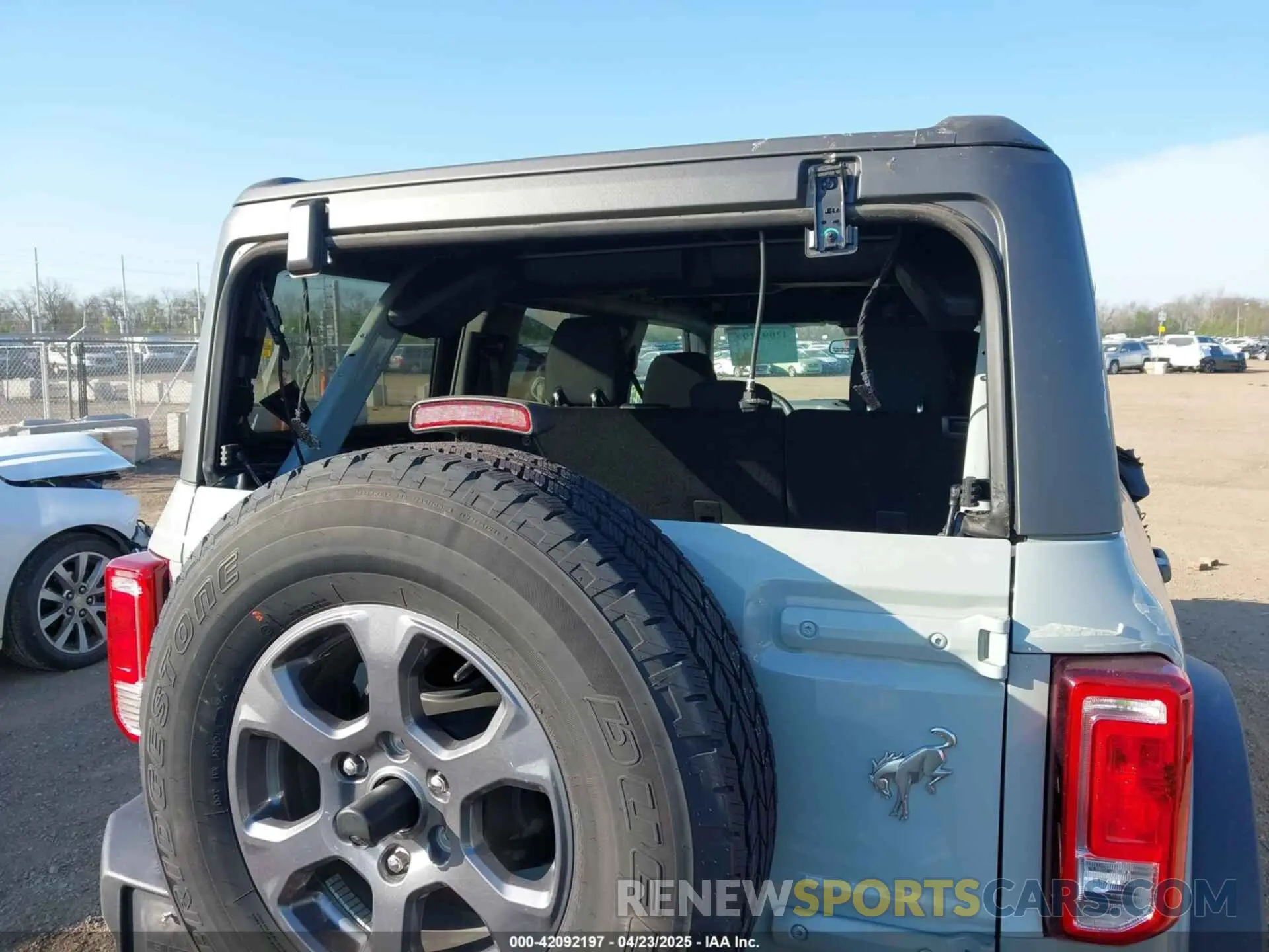 18 fotografías del automóvil dañado 1FMEE5BP3PLB54172 FORD BRONCO 2023