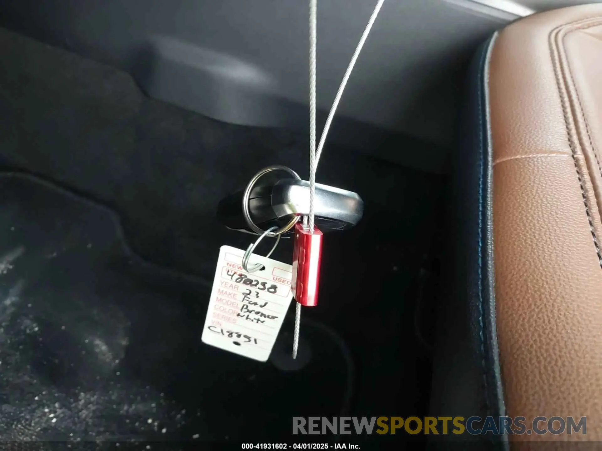 11 fotografías del automóvil dañado 1FMEE5BP4PLC18851 FORD BRONCO 2023