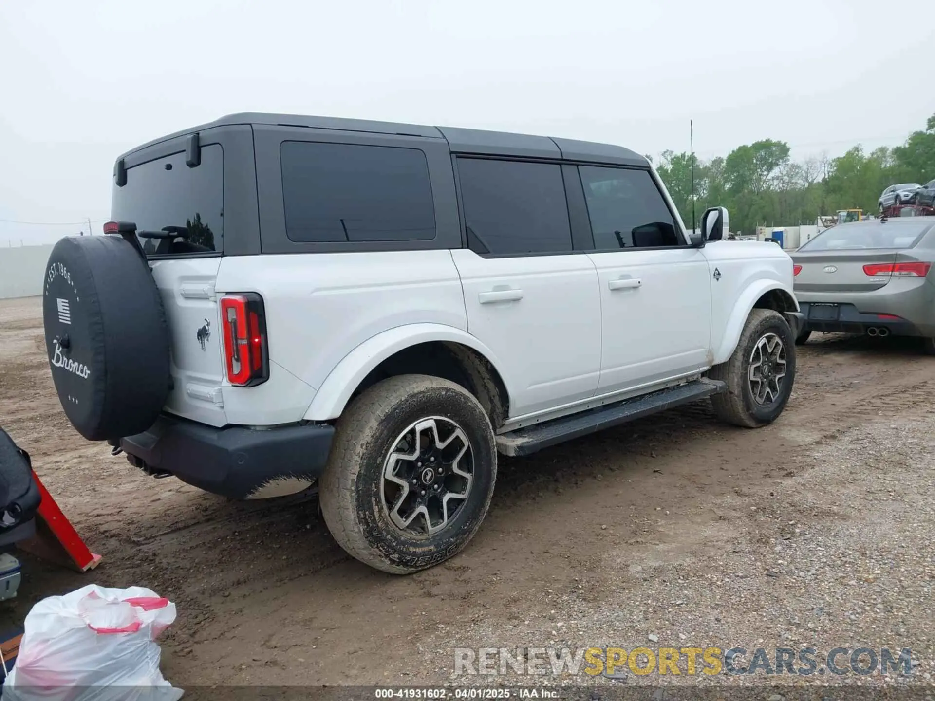 4 fotografías del automóvil dañado 1FMEE5BP4PLC18851 FORD BRONCO 2023