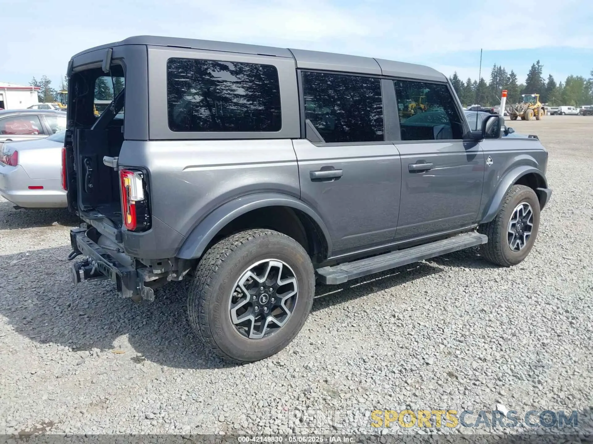 4 fotografías del automóvil dañado 1FMEE5BP5PLA97652 FORD BRONCO 2023
