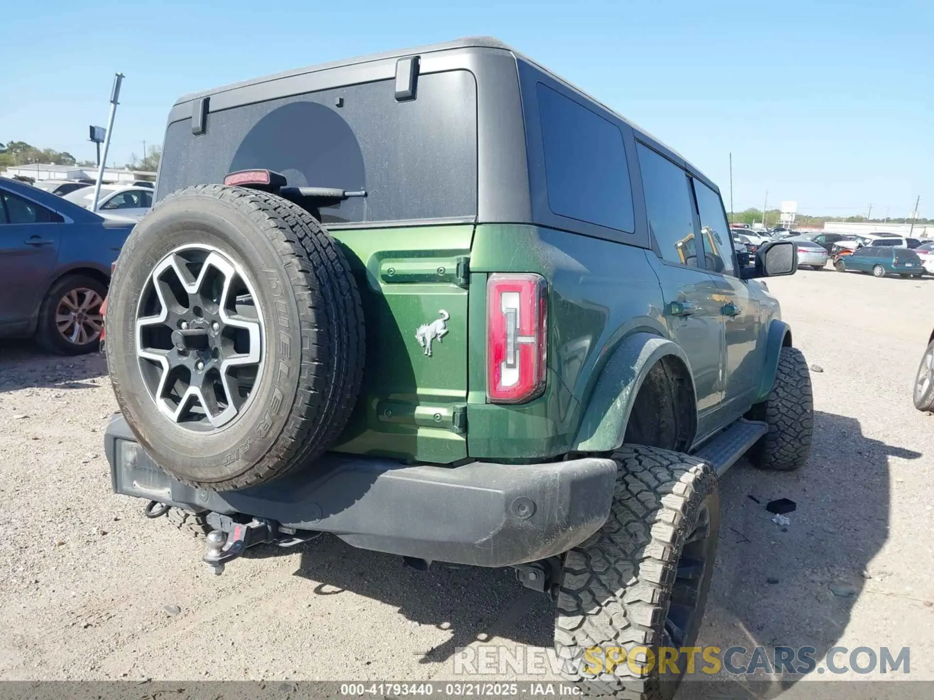 4 fotografías del automóvil dañado 1FMEE5BP5PLB89313 FORD BRONCO 2023