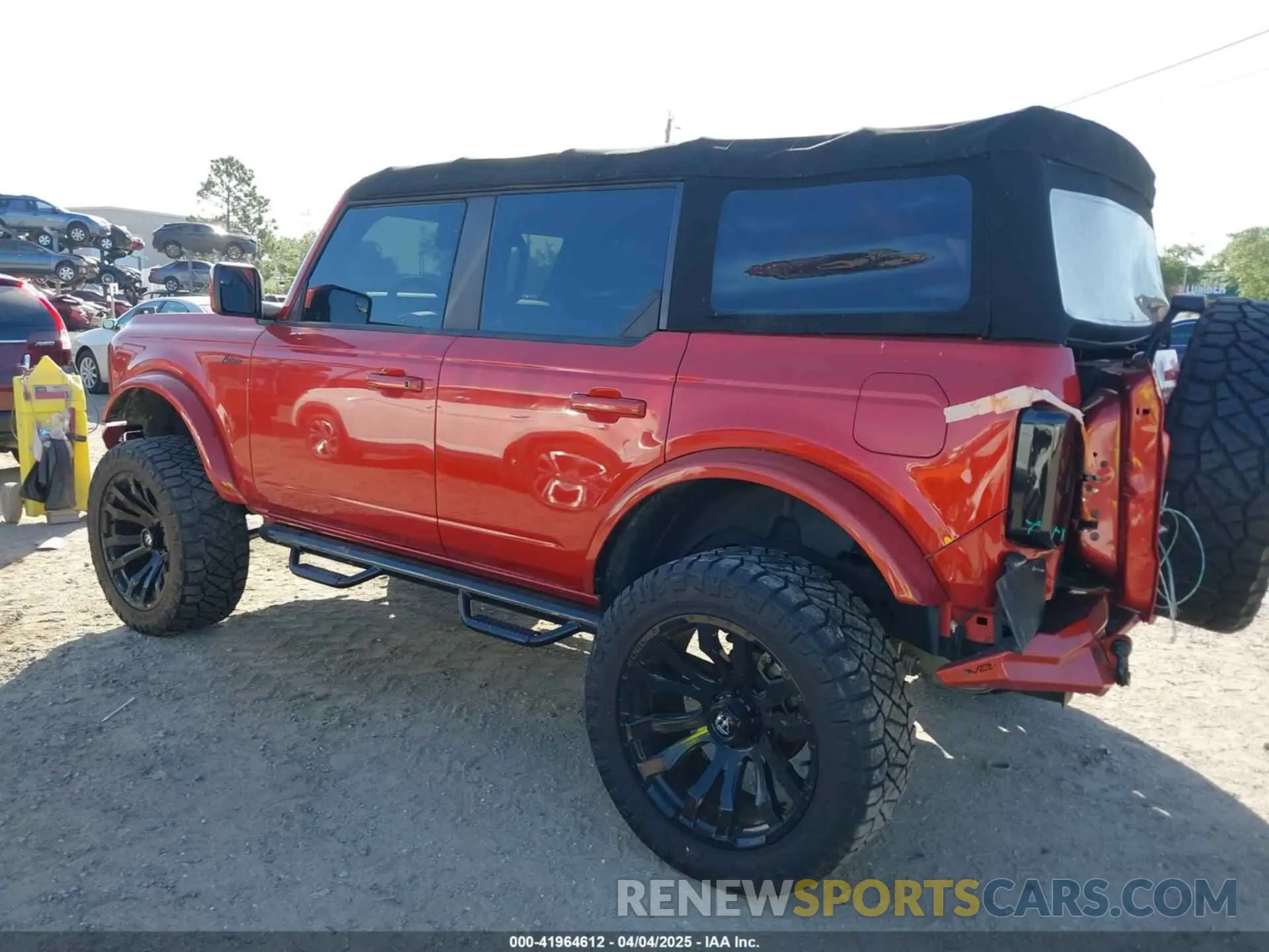 3 fotografías del automóvil dañado 1FMEE5BP6PLB00140 FORD BRONCO 2023