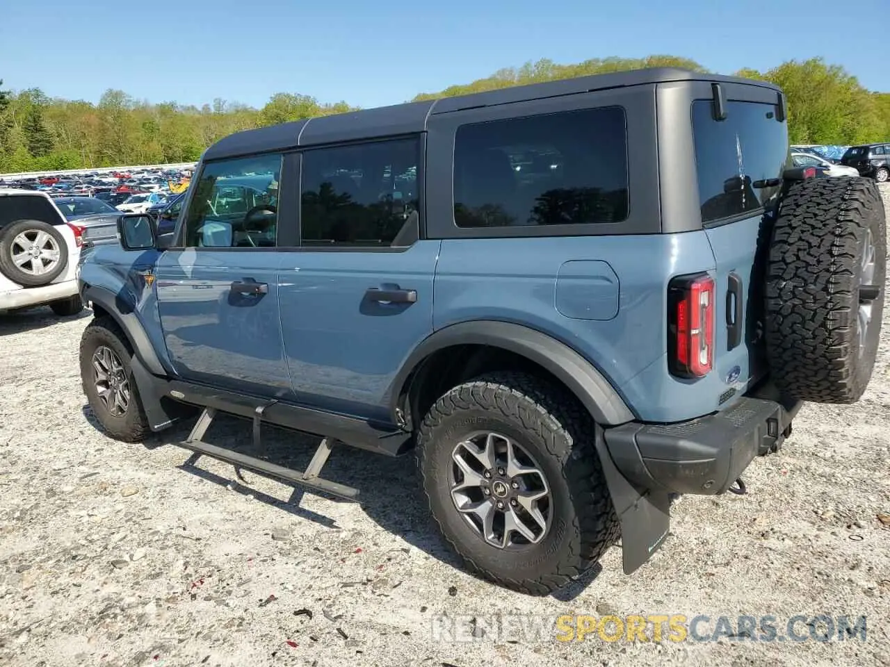 2 fotografías del automóvil dañado 1FMEE5DH2PLB00979 FORD BRONCO 2023