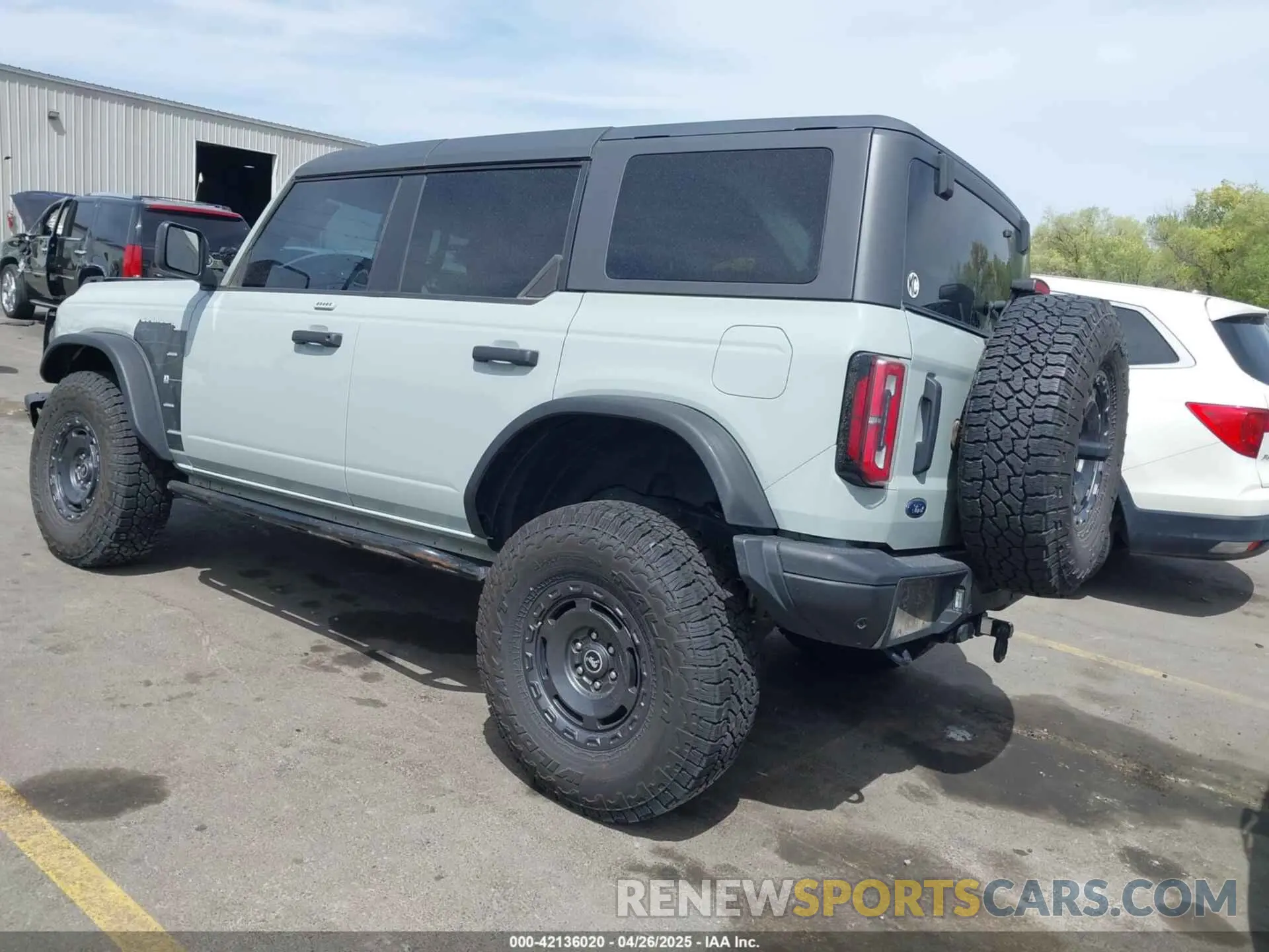 3 fotografías del automóvil dañado 1FMEE5DHXPLB22549 FORD BRONCO 2023