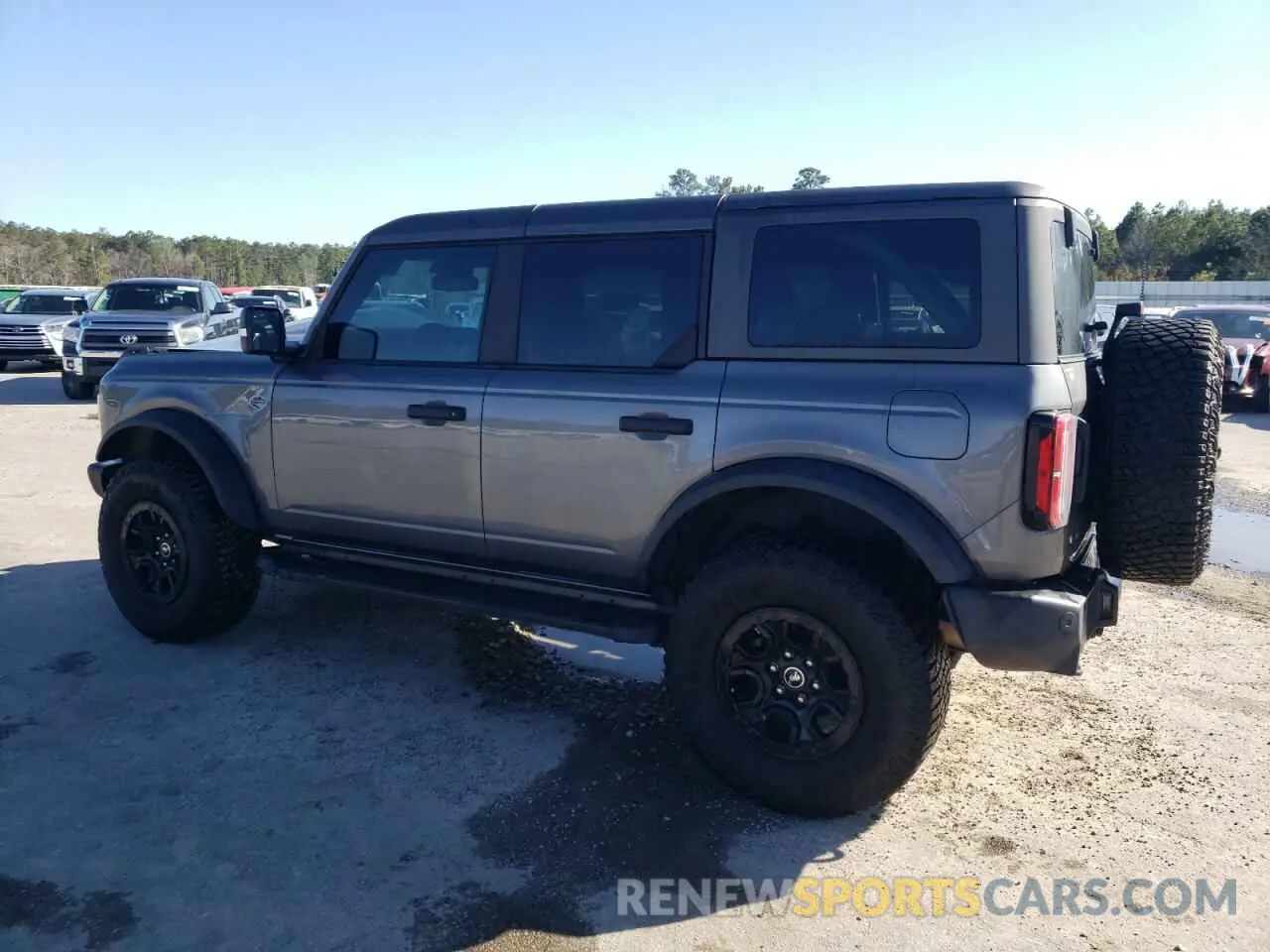 2 fotografías del automóvil dañado 1FMEE5DP0PLB62405 FORD BRONCO 2023