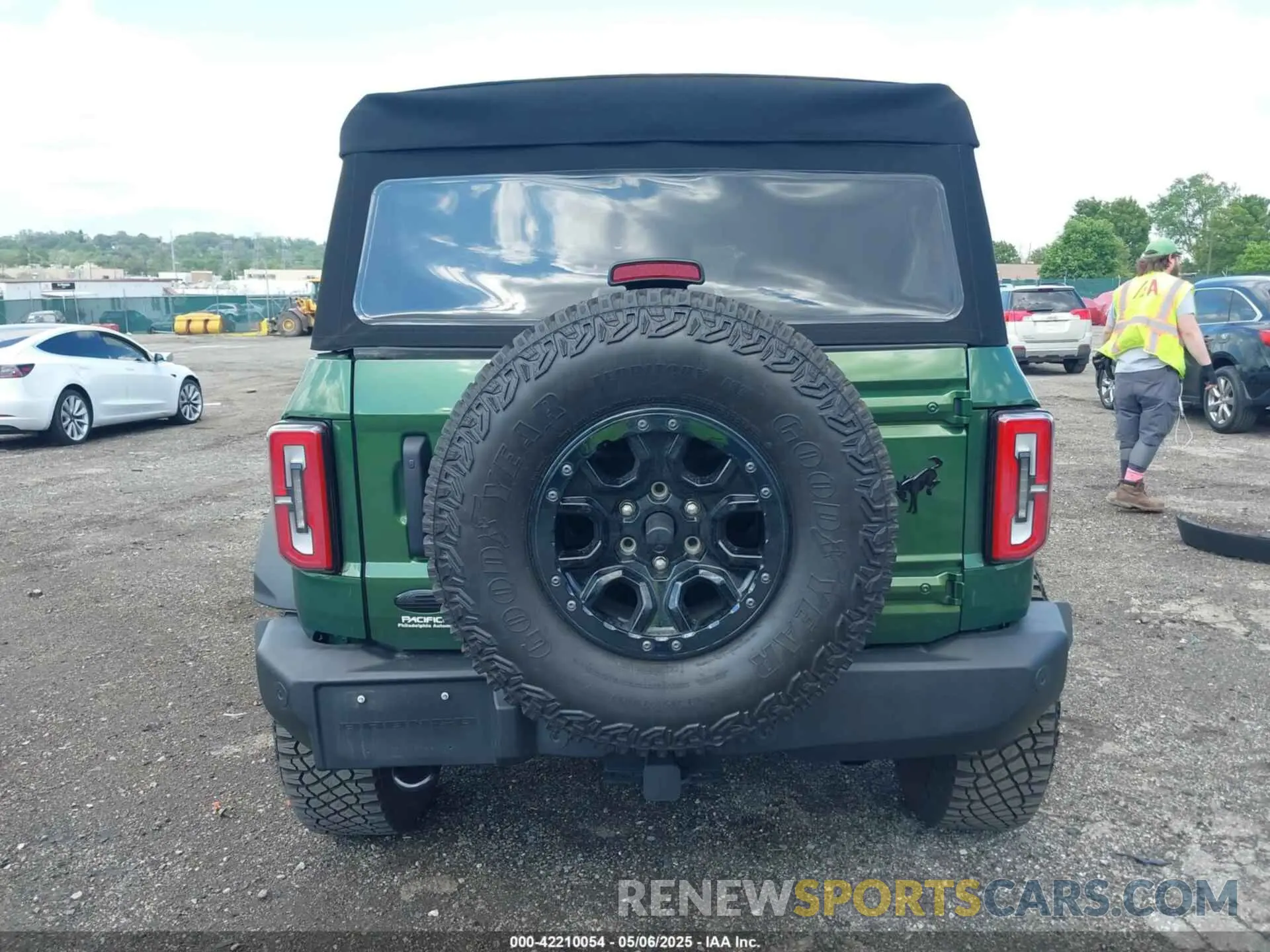 15 fotografías del automóvil dañado 1FMEE5DP0PLB80676 FORD BRONCO 2023