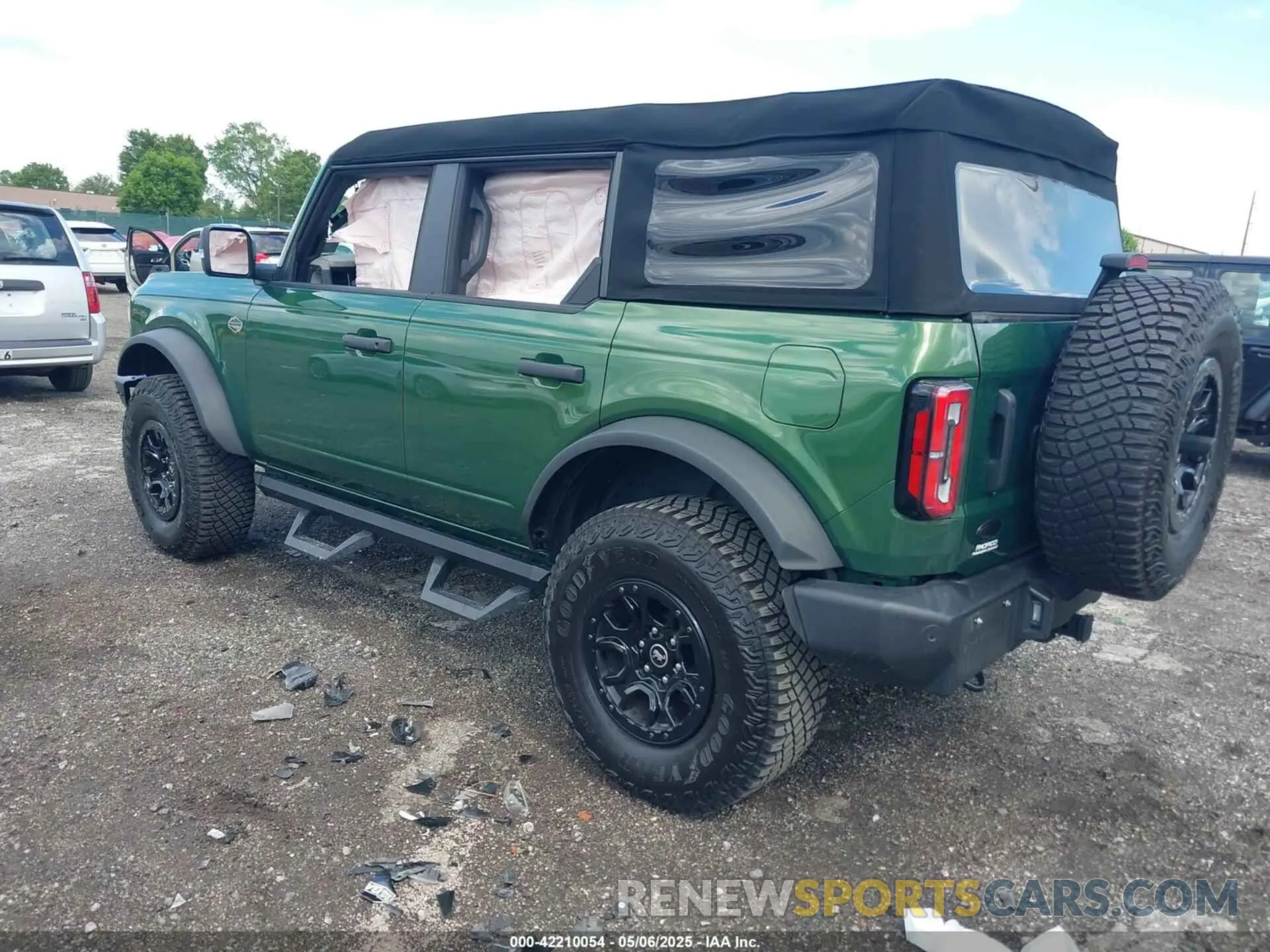 3 fotografías del automóvil dañado 1FMEE5DP0PLB80676 FORD BRONCO 2023