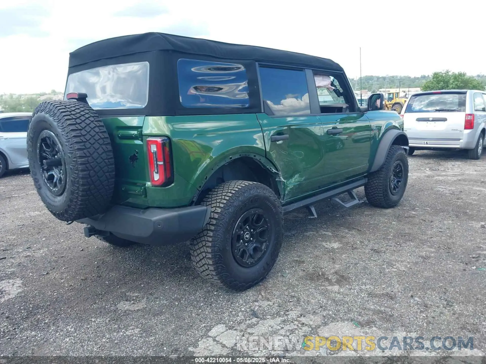 4 fotografías del automóvil dañado 1FMEE5DP0PLB80676 FORD BRONCO 2023