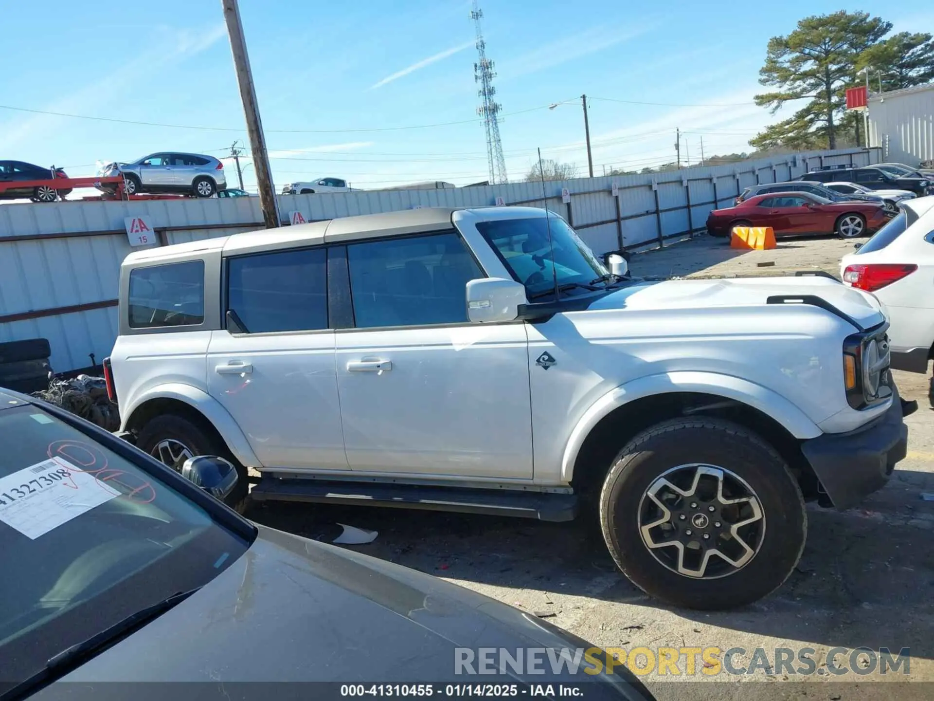 12 fotografías del automóvil dañado 1FMEE5DP0PLC16138 FORD BRONCO 2023