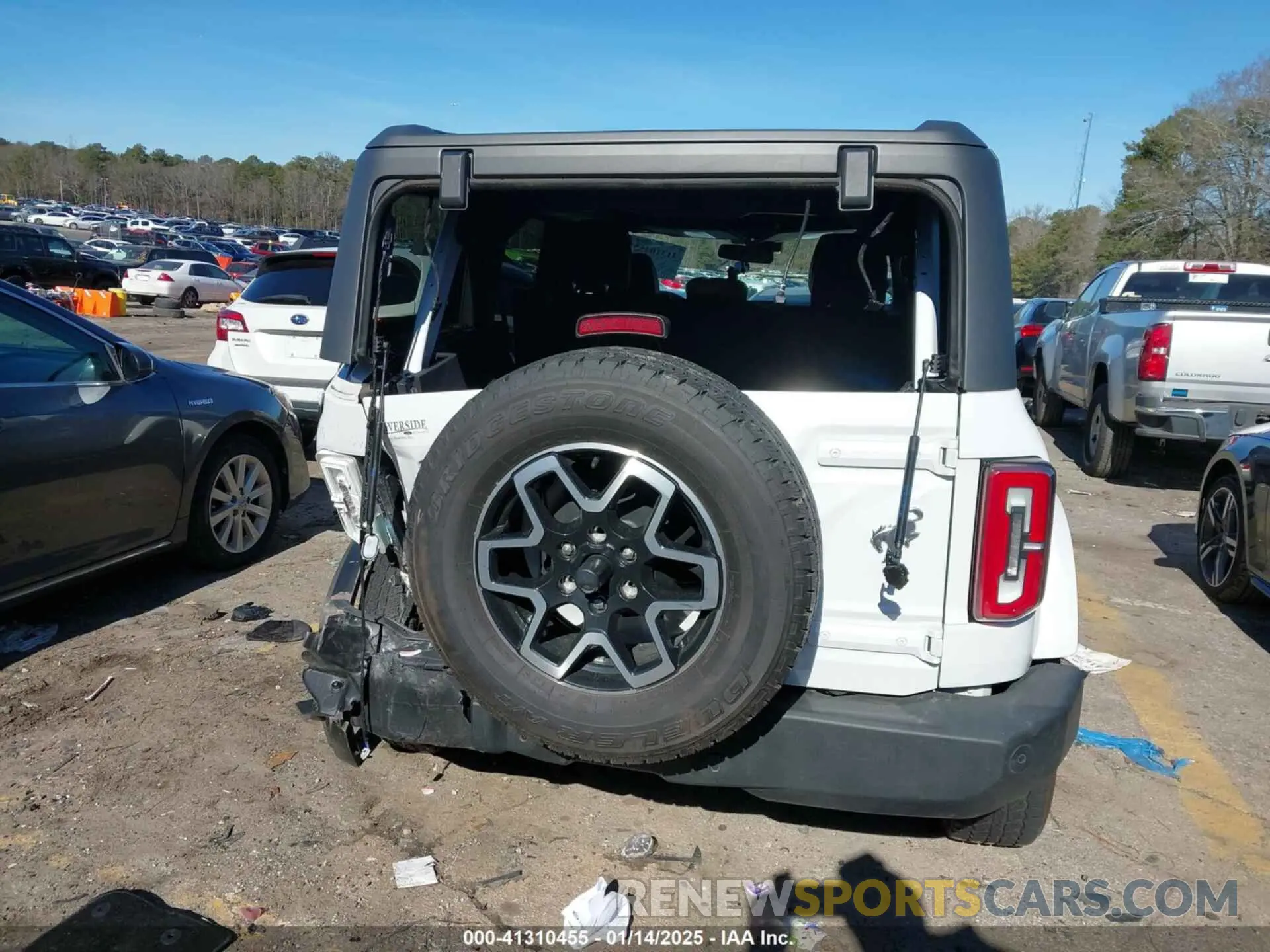 15 fotografías del automóvil dañado 1FMEE5DP0PLC16138 FORD BRONCO 2023