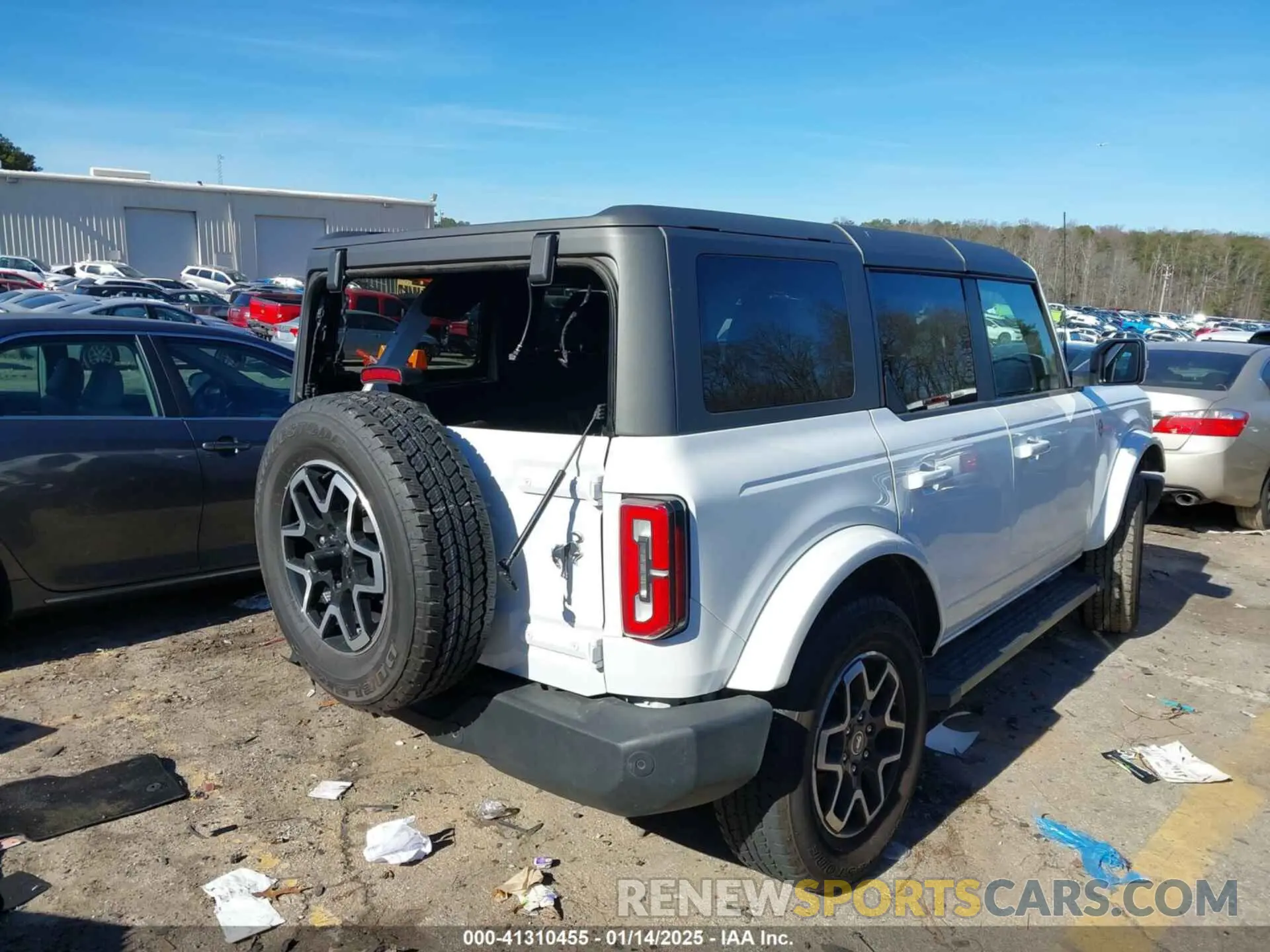 4 fotografías del automóvil dañado 1FMEE5DP0PLC16138 FORD BRONCO 2023