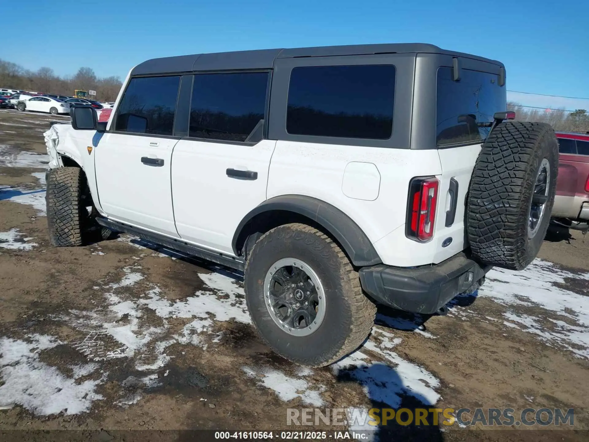 3 fotografías del automóvil dañado 1FMEE5DP1PLC08565 FORD BRONCO 2023