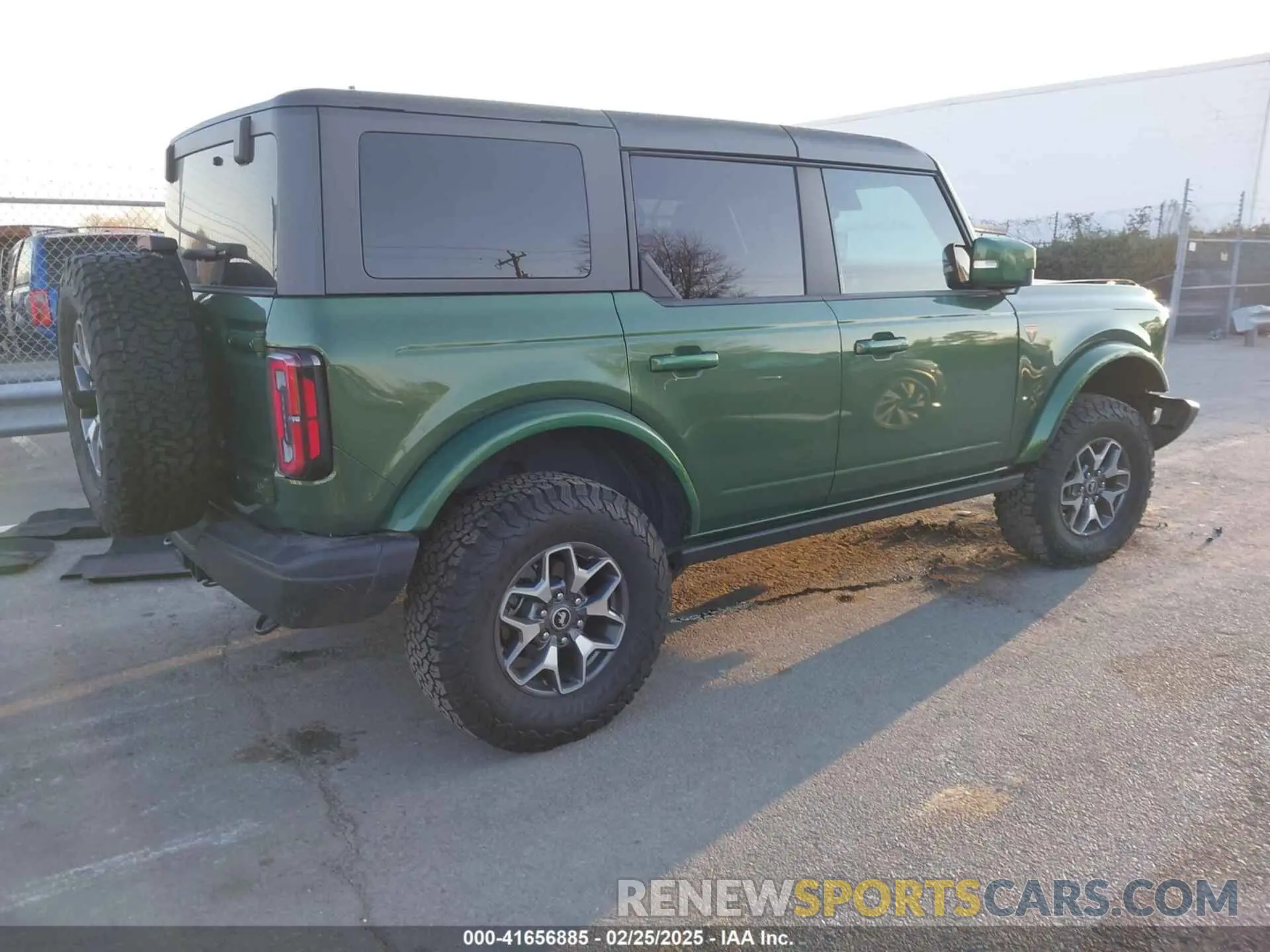 4 fotografías del automóvil dañado 1FMEE5DP2PLB43810 FORD BRONCO 2023