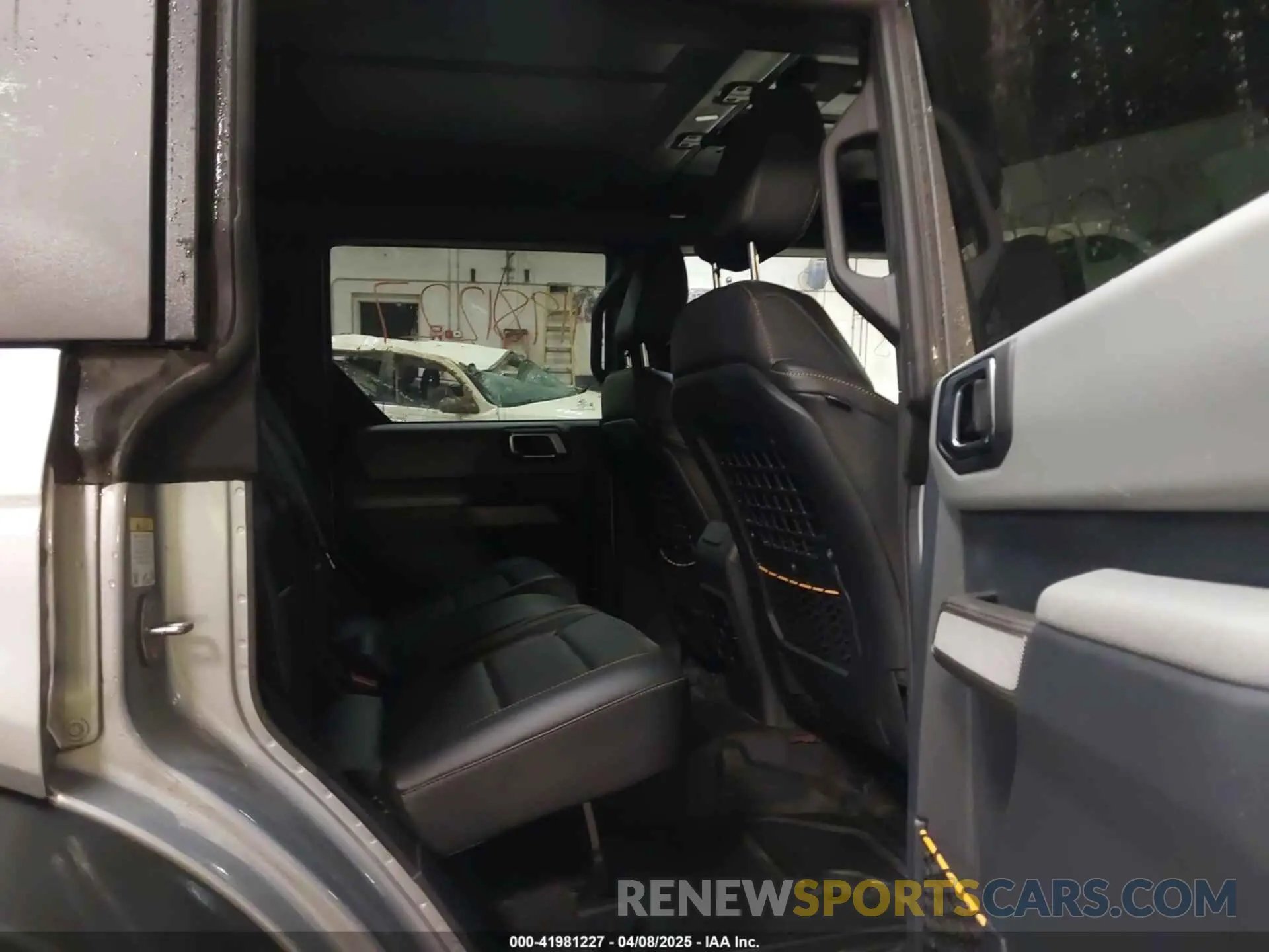 8 fotografías del automóvil dañado 1FMEE5DP2PLB55066 FORD BRONCO 2023