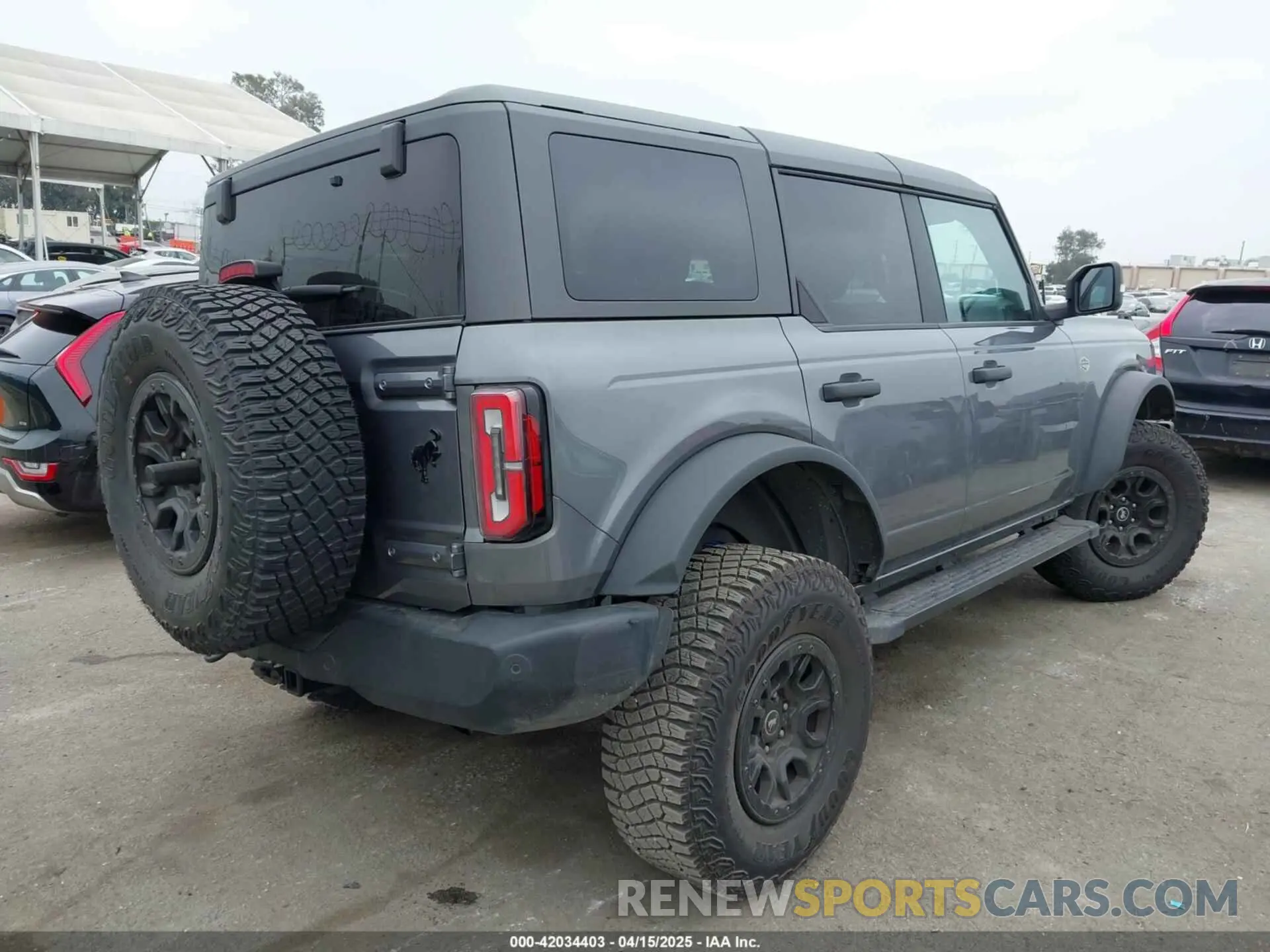 4 fotografías del automóvil dañado 1FMEE5DP6PLB44068 FORD BRONCO 2023