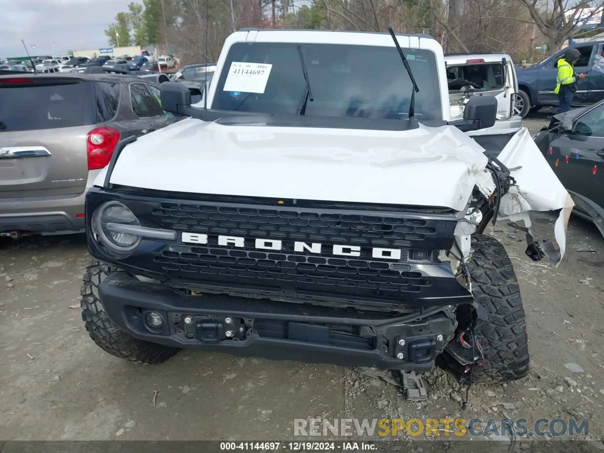 6 fotografías del automóvil dañado 1FMEE5DP7PLB52177 FORD BRONCO 2023