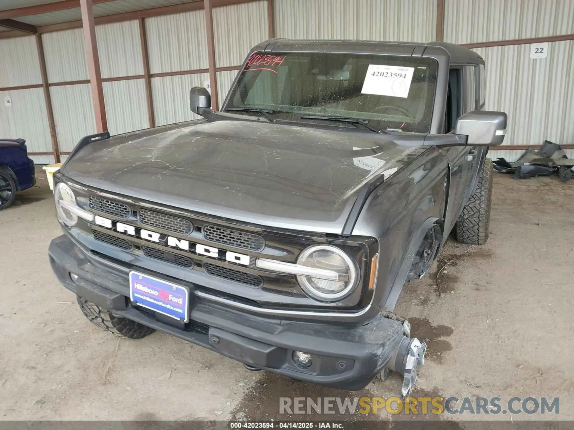 2 fotografías del automóvil dañado 1FMEE5DP8PLA91454 FORD BRONCO 2023