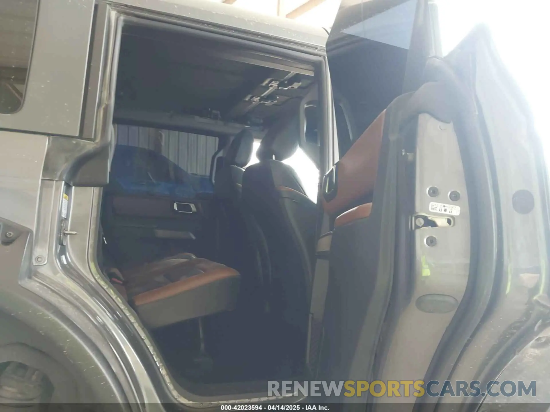 8 fotografías del automóvil dañado 1FMEE5DP8PLA91454 FORD BRONCO 2023