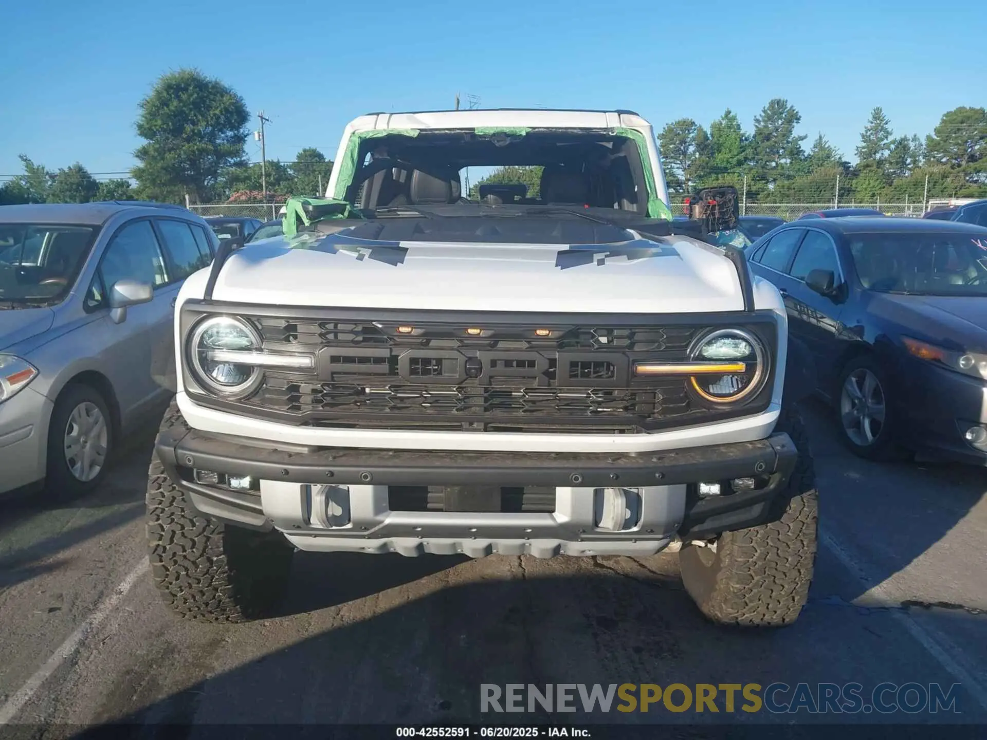 12 fotografías del automóvil dañado 1FMEE5JR0PLB23674 FORD BRONCO 2023