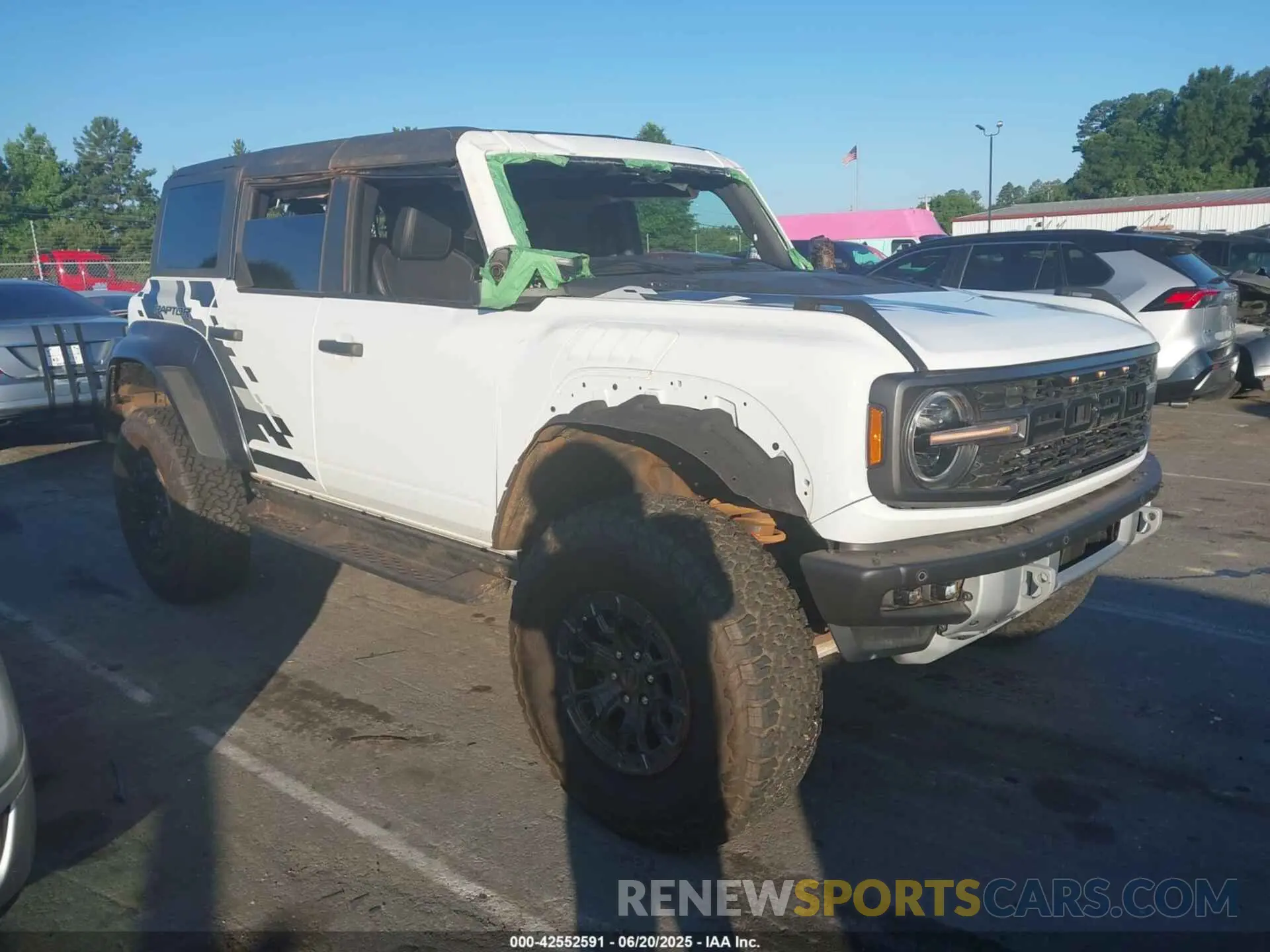 13 fotografías del automóvil dañado 1FMEE5JR0PLB23674 FORD BRONCO 2023