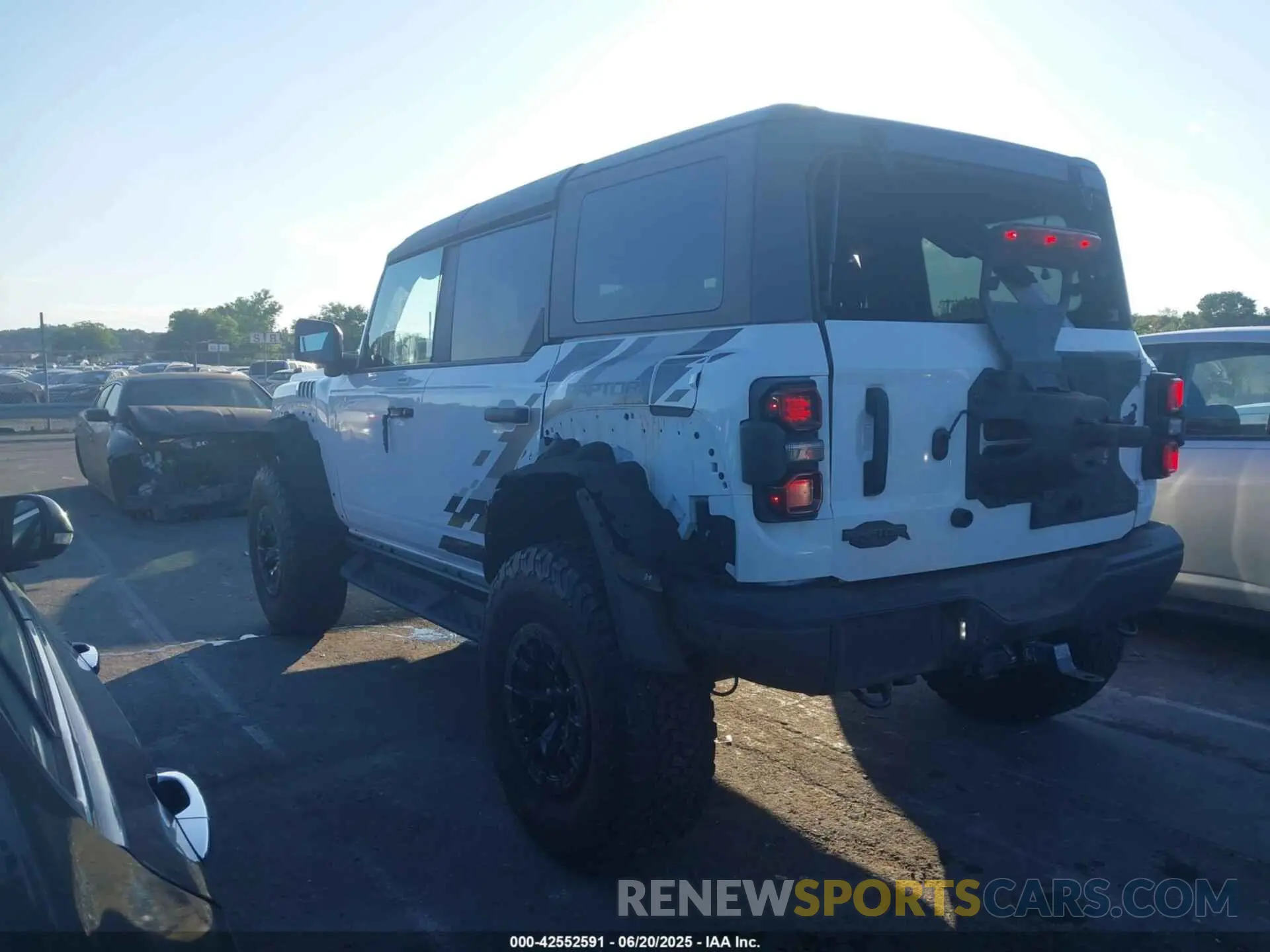 14 fotografías del automóvil dañado 1FMEE5JR0PLB23674 FORD BRONCO 2023