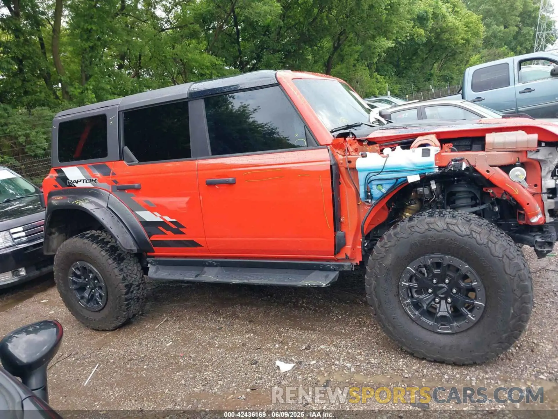 13 fotografías del automóvil dañado 1FMEE5JR2PLB23076 FORD BRONCO 2023