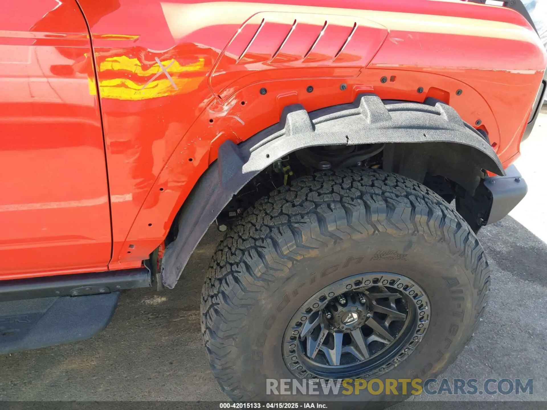 18 fotografías del automóvil dañado 1FMEE5JR5PLA93457 FORD BRONCO 2023