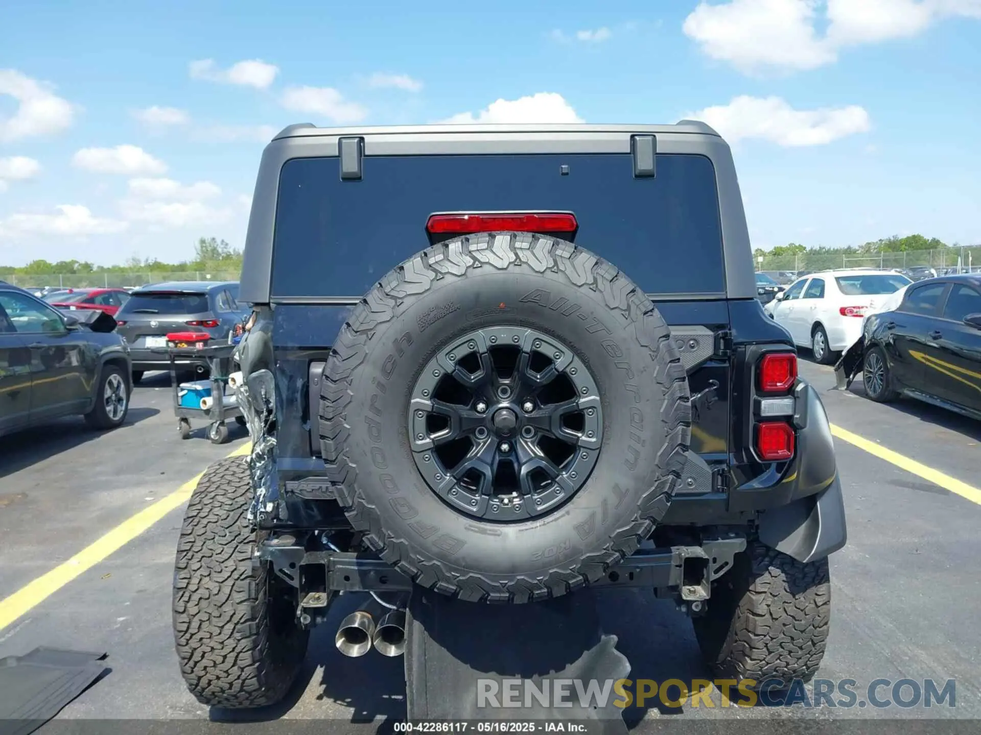 17 fotografías del automóvil dañado 1FMEE5JR7PLA93377 FORD BRONCO 2023