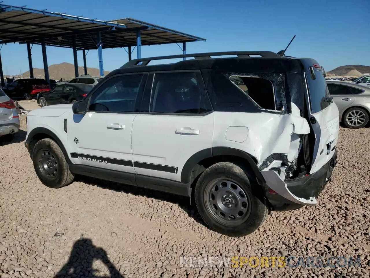 2 fotografías del automóvil dañado 3FMCR9C62PRE16595 FORD BRONCO 2023