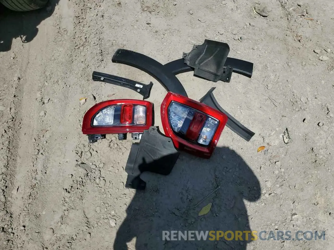 13 fotografías del automóvil dañado 3FMCR9C65PRD55002 FORD BRONCO 2023