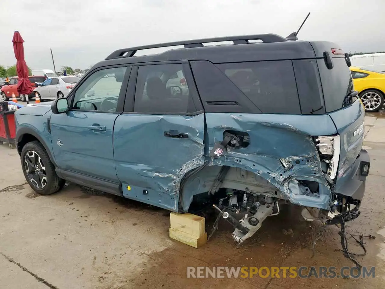 2 fotografías del automóvil dañado 3FMCR9C6XPRD15403 FORD BRONCO 2023