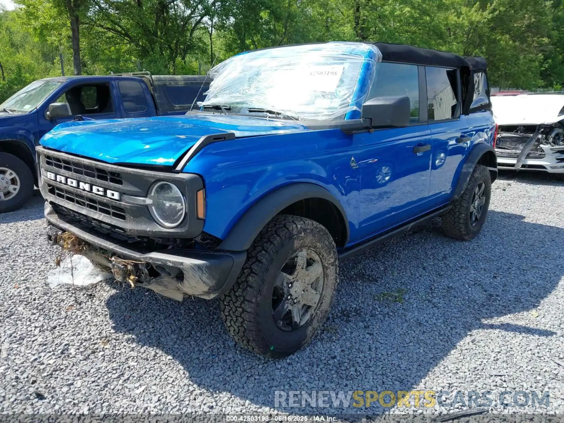 2 fotografías del automóvil dañado 1FMDE1BH2RLB55135 FORD BRONCO 2024