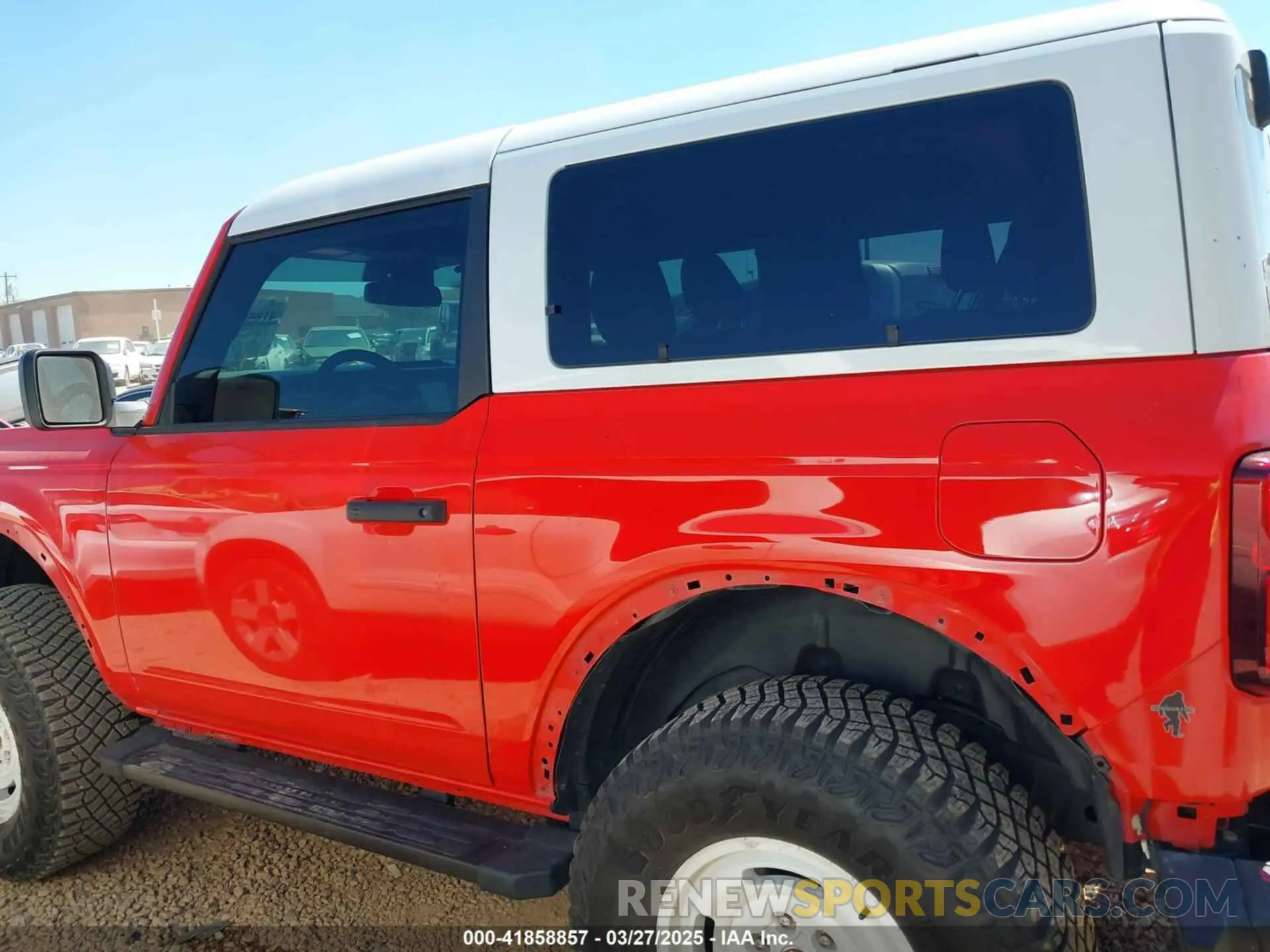 14 fotografías del automóvil dañado 1FMDE4CP3RLA15926 FORD BRONCO 2024
