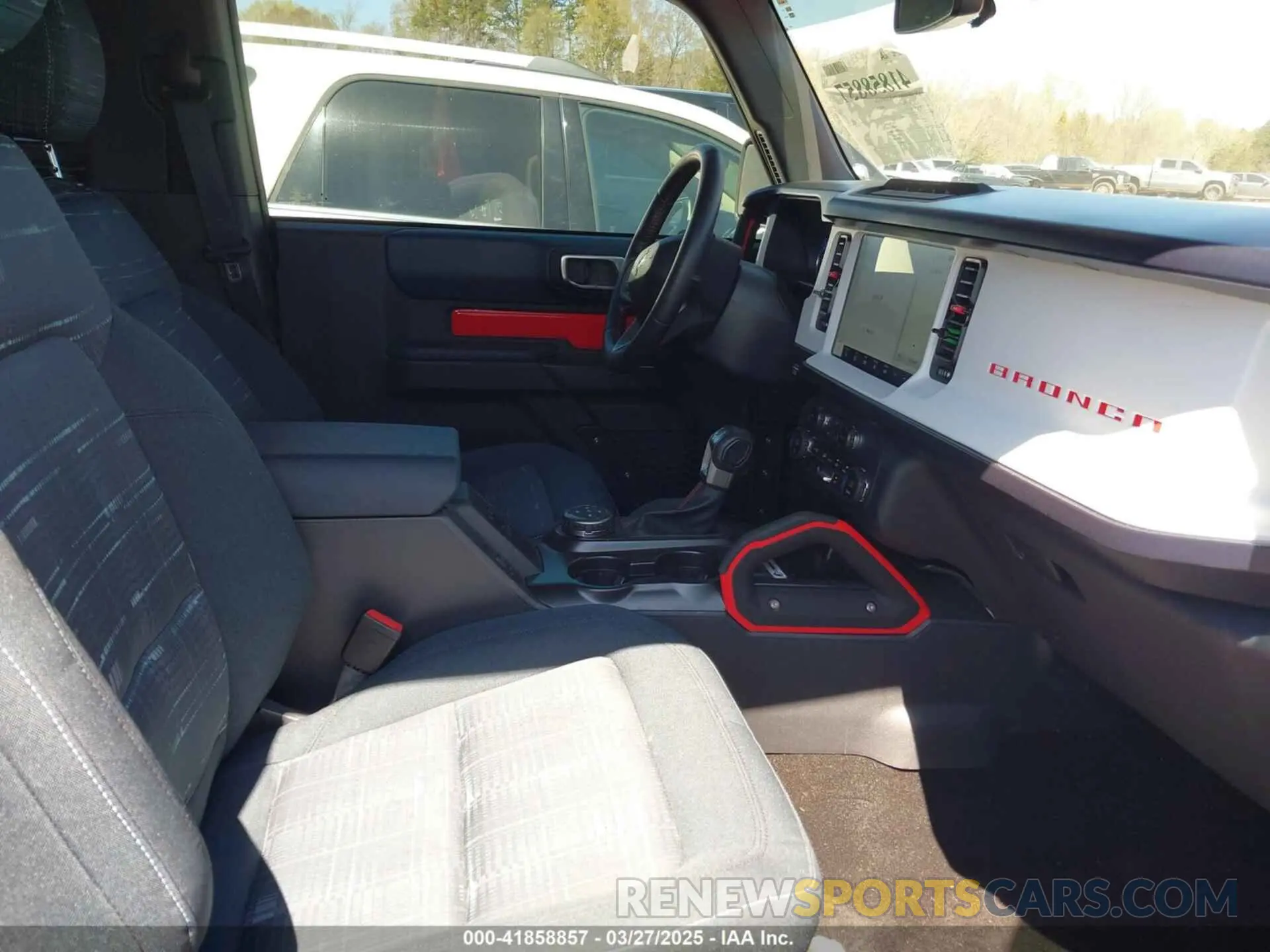 5 fotografías del automóvil dañado 1FMDE4CP3RLA15926 FORD BRONCO 2024