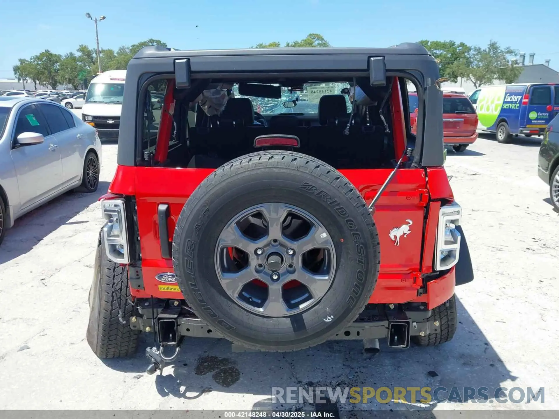 17 fotografías del automóvil dañado 1FMDE7BH2RLB01949 FORD BRONCO 2024