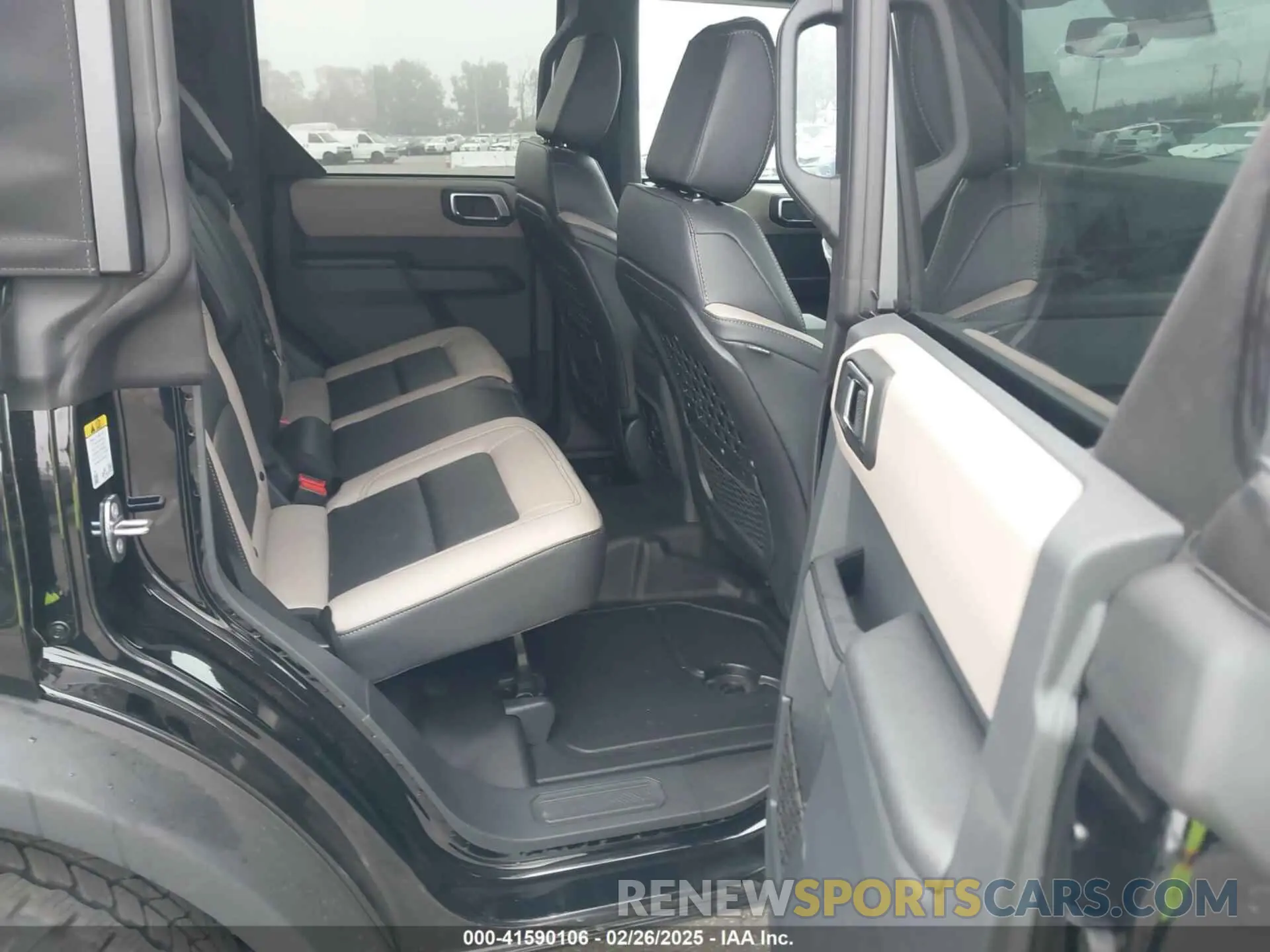 8 fotografías del automóvil dañado 1FMDE7BH2RLB44476 FORD BRONCO 2024