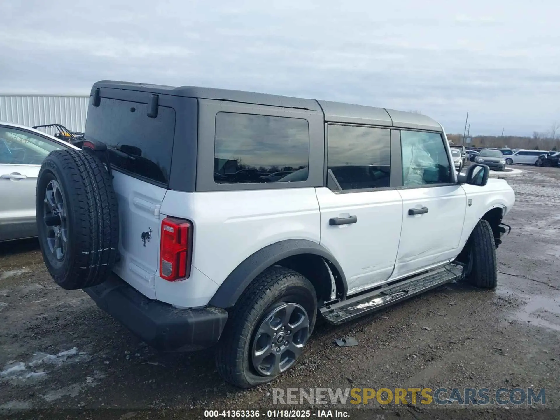 4 fotografías del automóvil dañado 1FMDE7BH5RLB47484 FORD BRONCO 2024