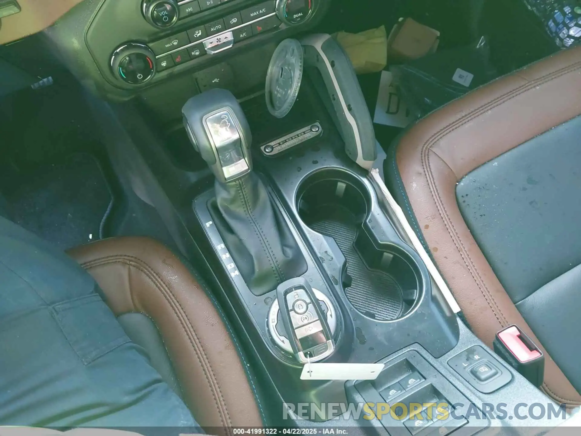 11 fotografías del automóvil dañado 1FMDE8BH2RLB45441 FORD BRONCO 2024